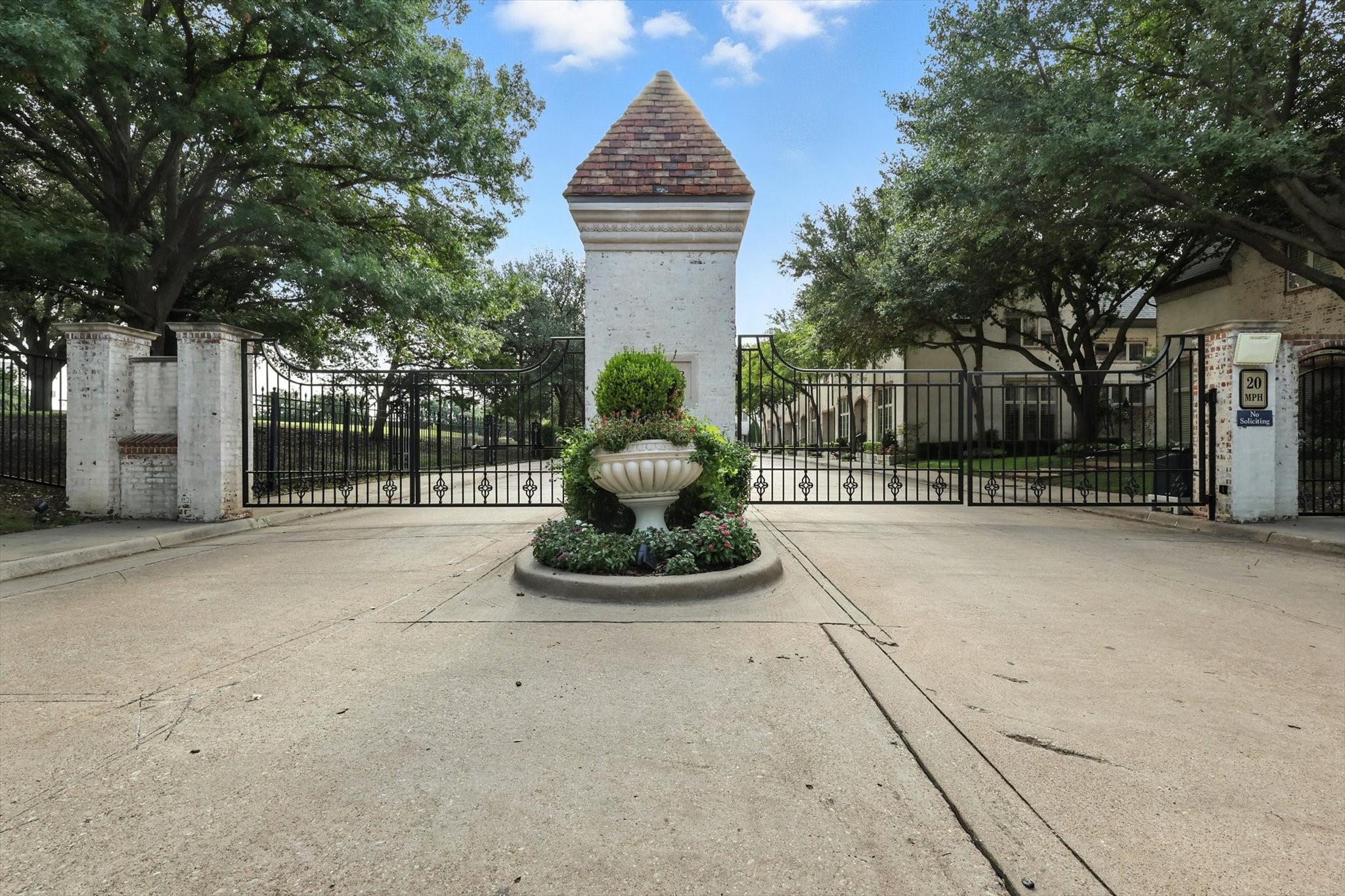 5929 Malmesbury Road