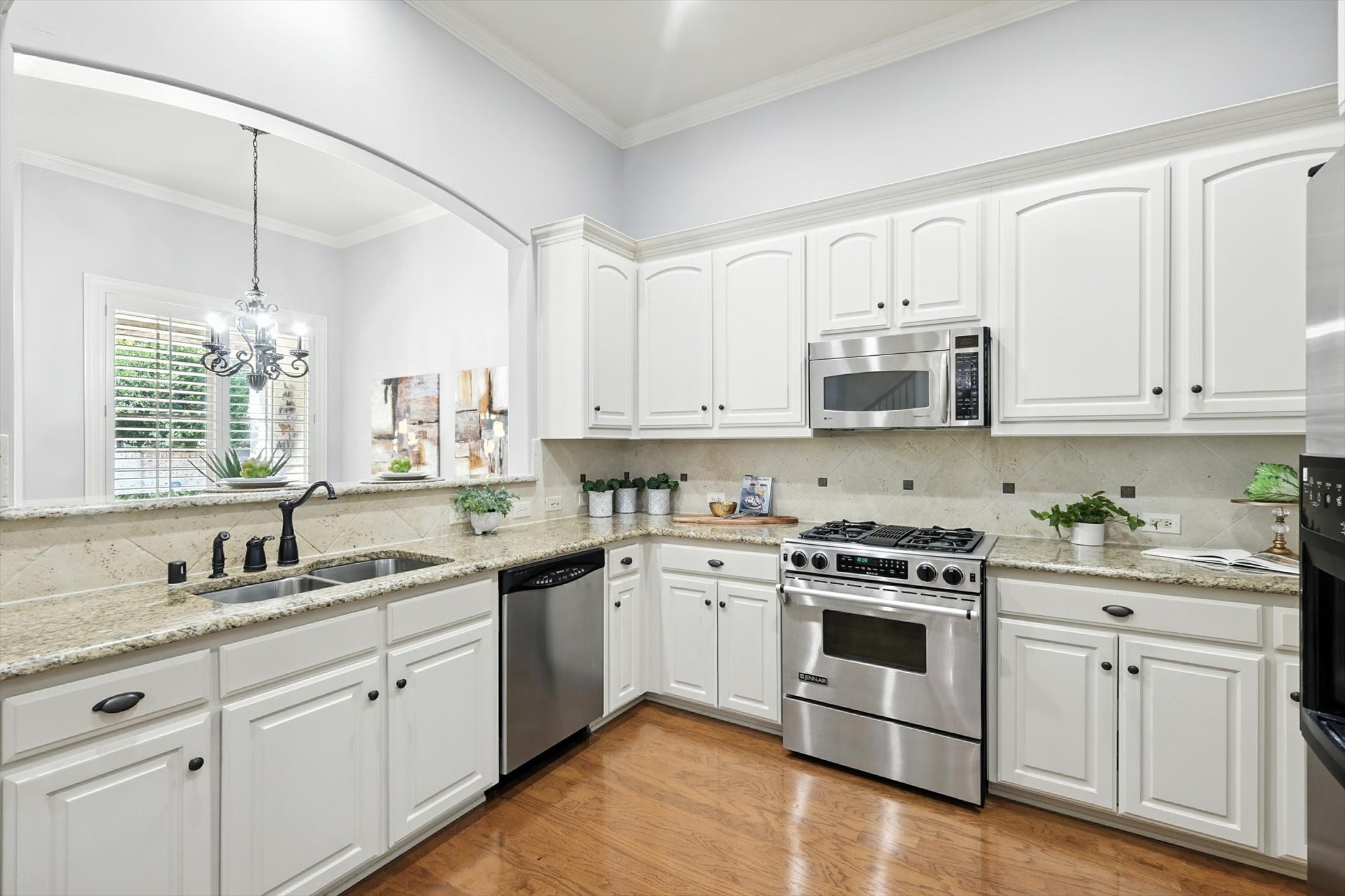 5929 Malmesbury Road