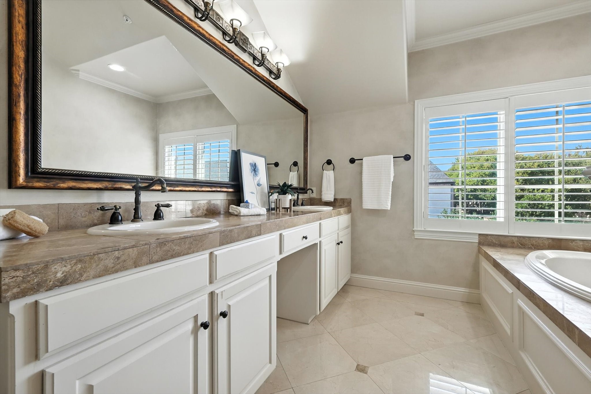 5929 Malmesbury Road