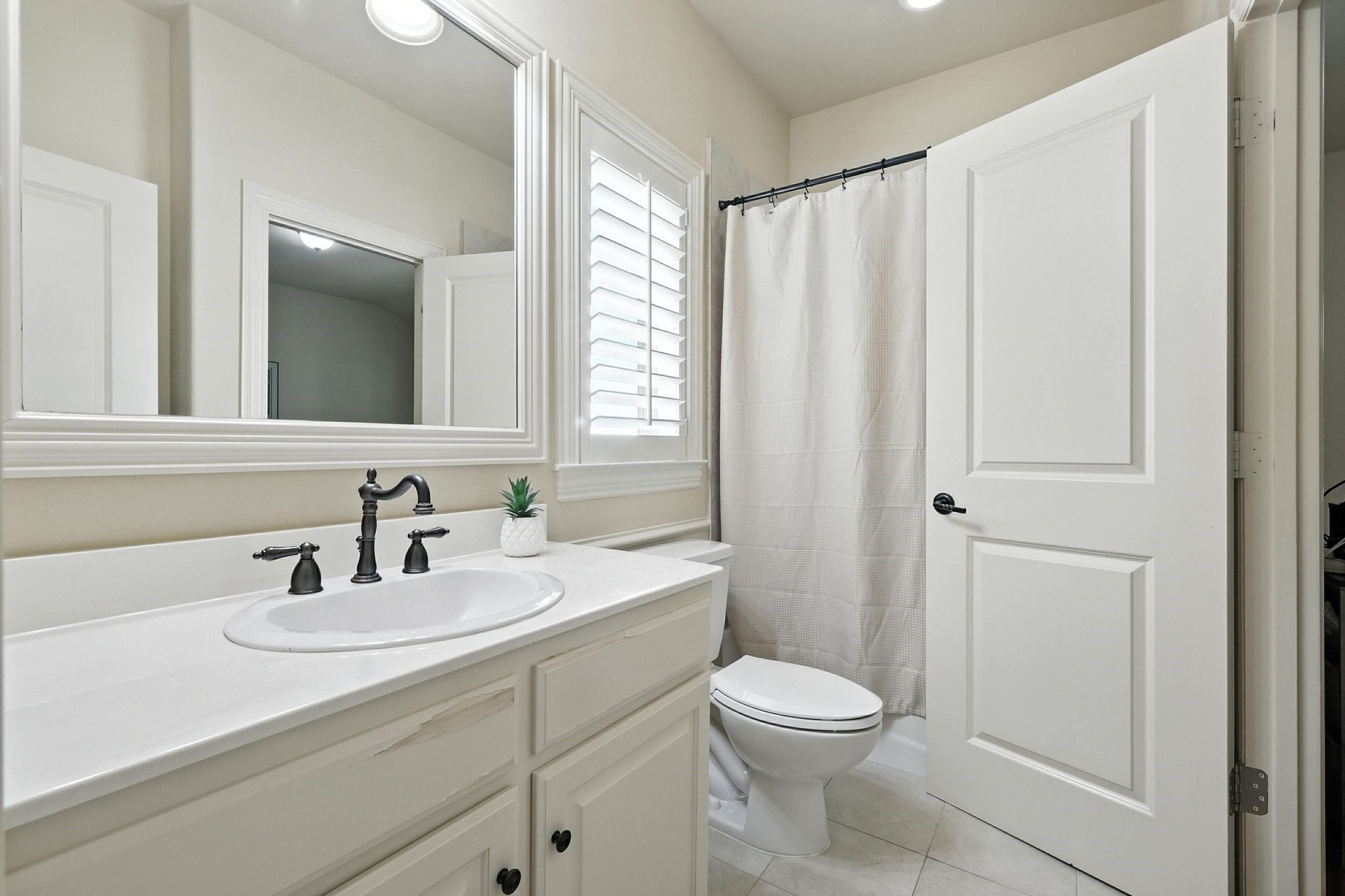 5929 Malmesbury Road