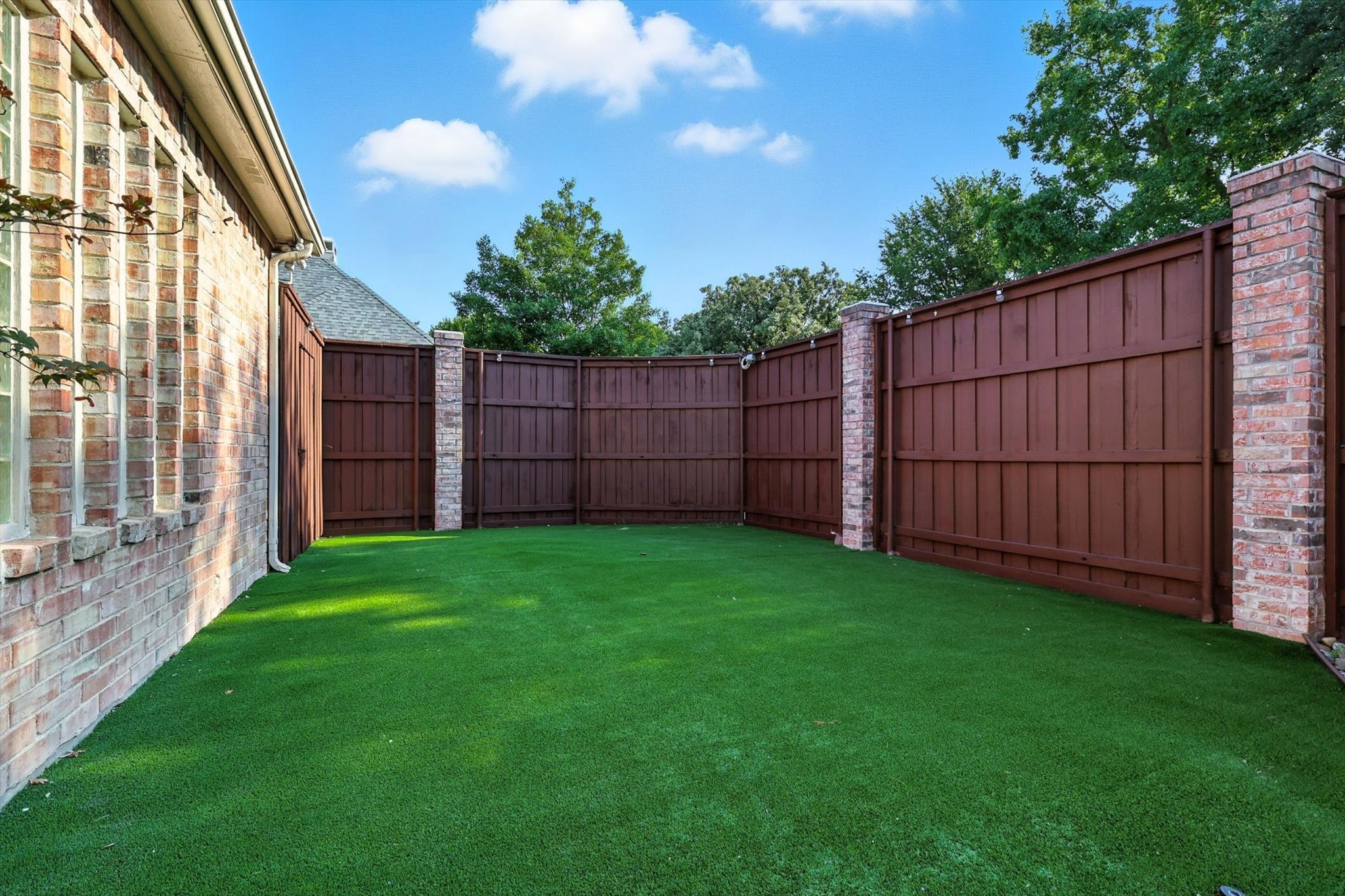 6643 Gretchen Lane
