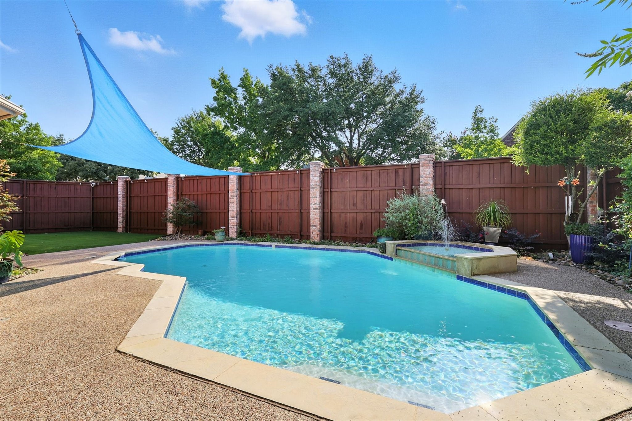 6643 Gretchen Lane