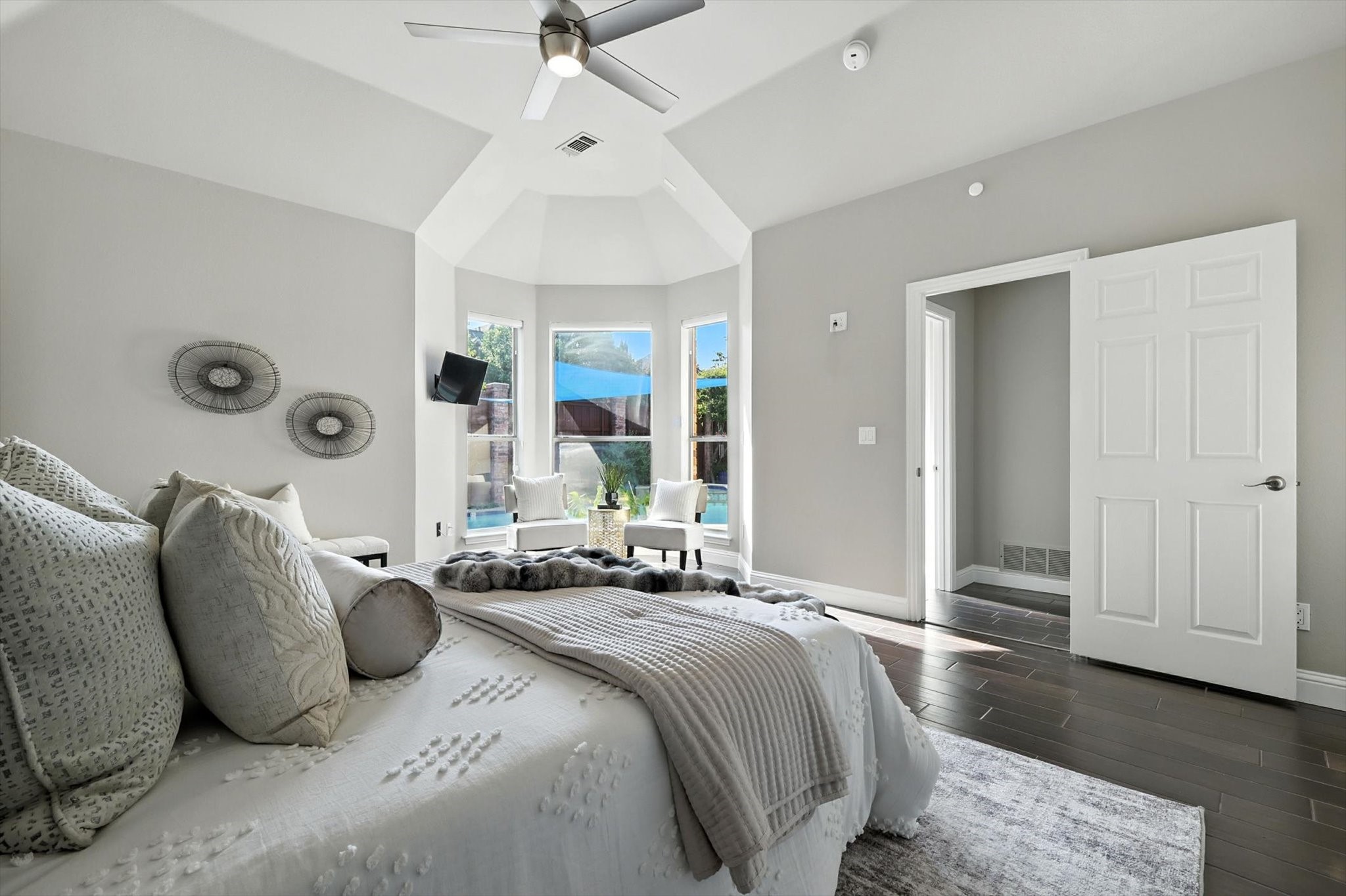 6643 Gretchen Lane