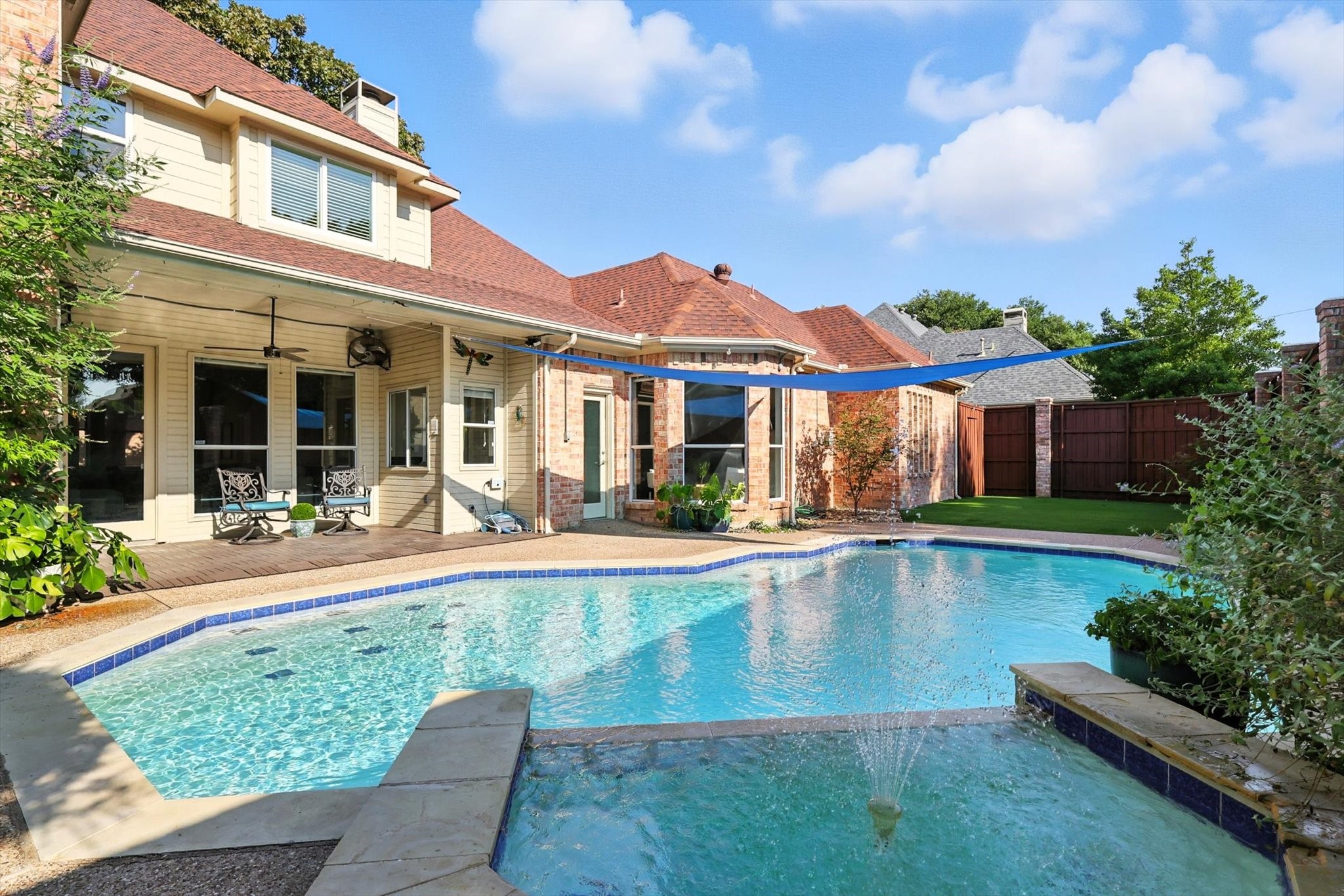 6643 Gretchen Lane