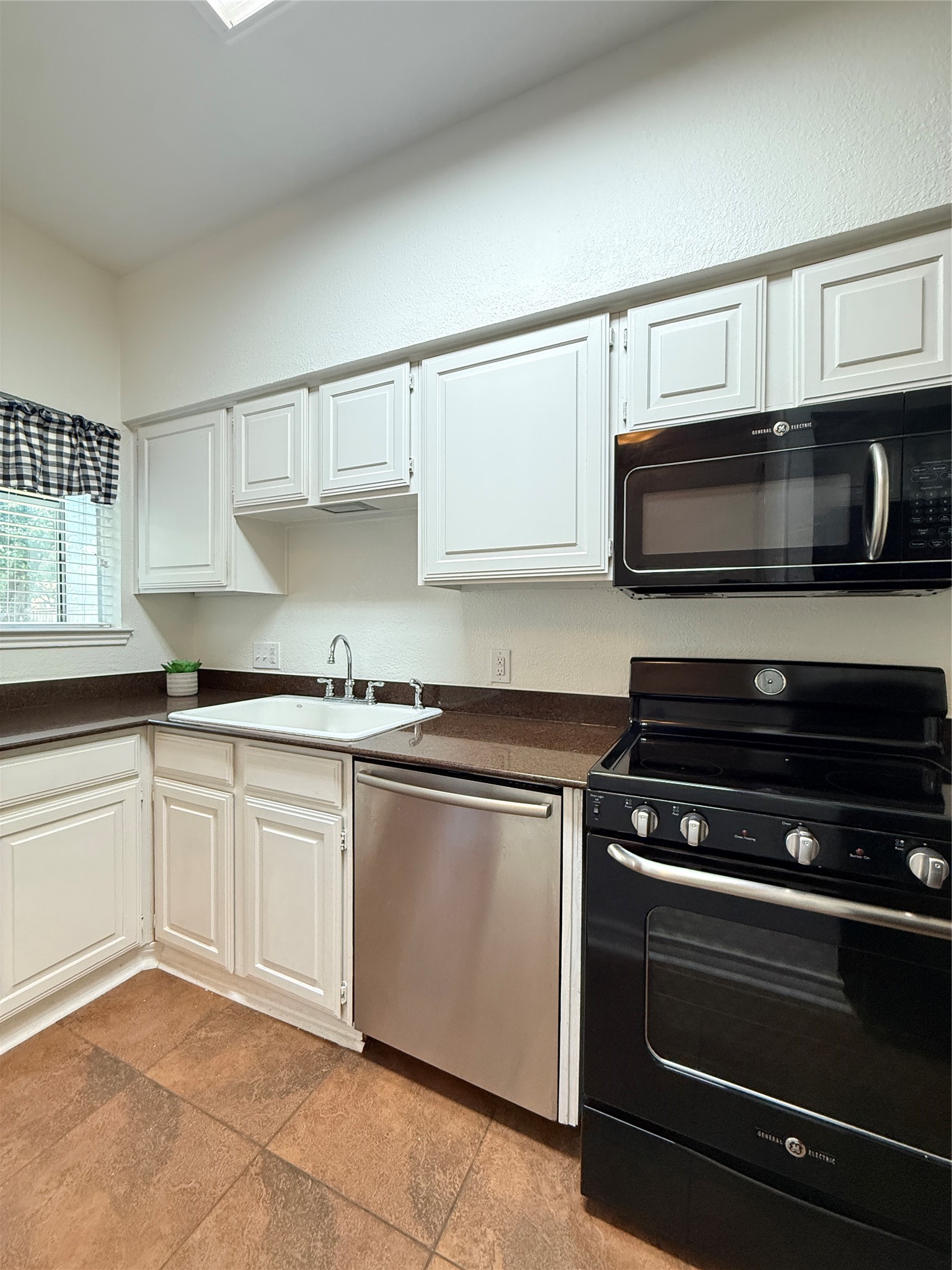 6220 Bentwood Trail 1307