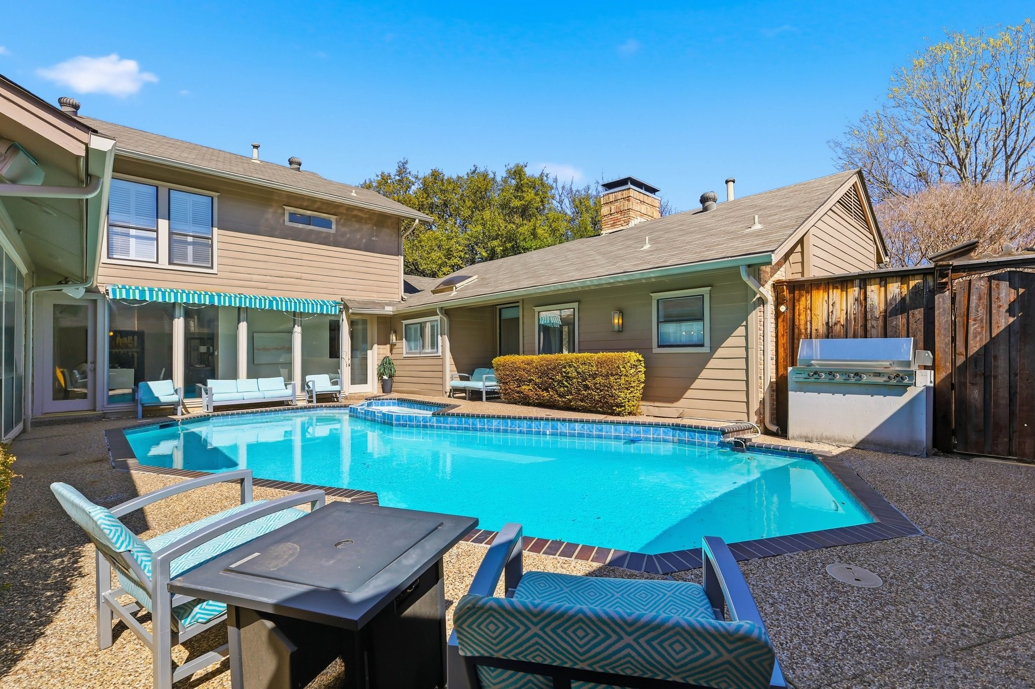 5806 Bent Trail