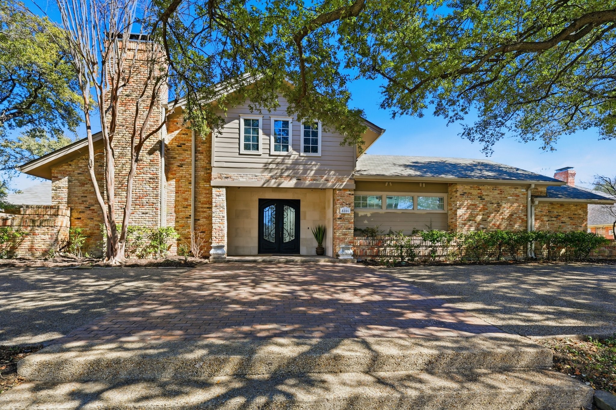 5806 Bent Trail