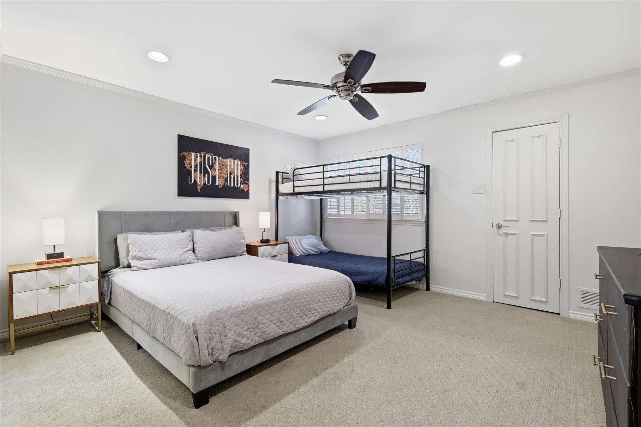 5806 Bent Trail