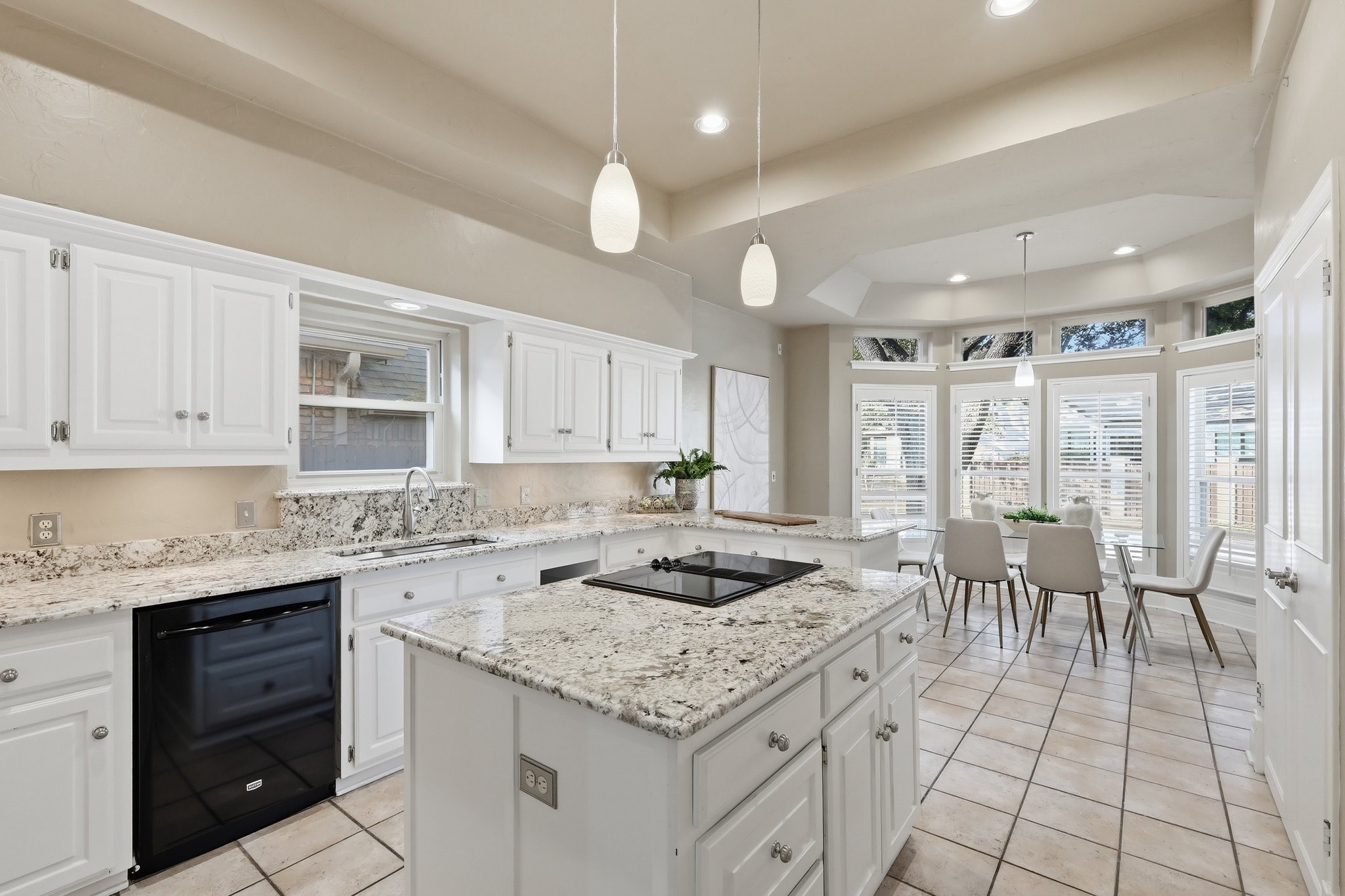 16815 Village Lane