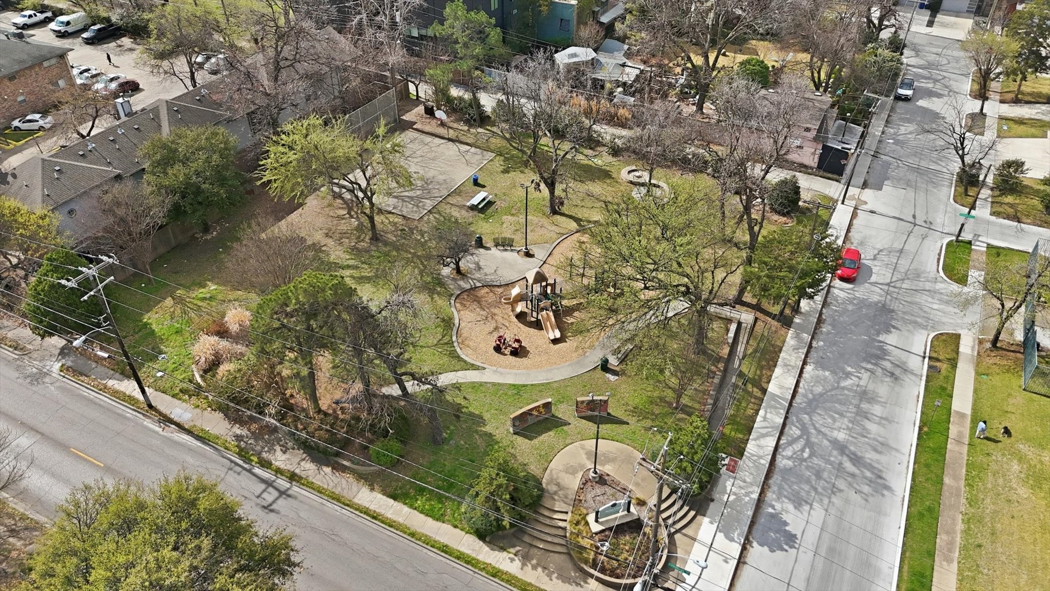 1925 N Prairie Avenue