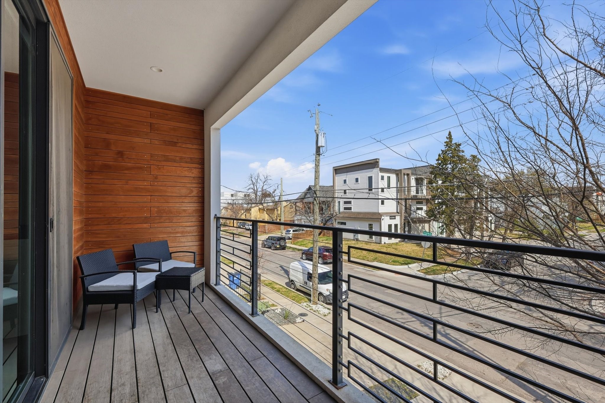 1925 N Prairie Avenue