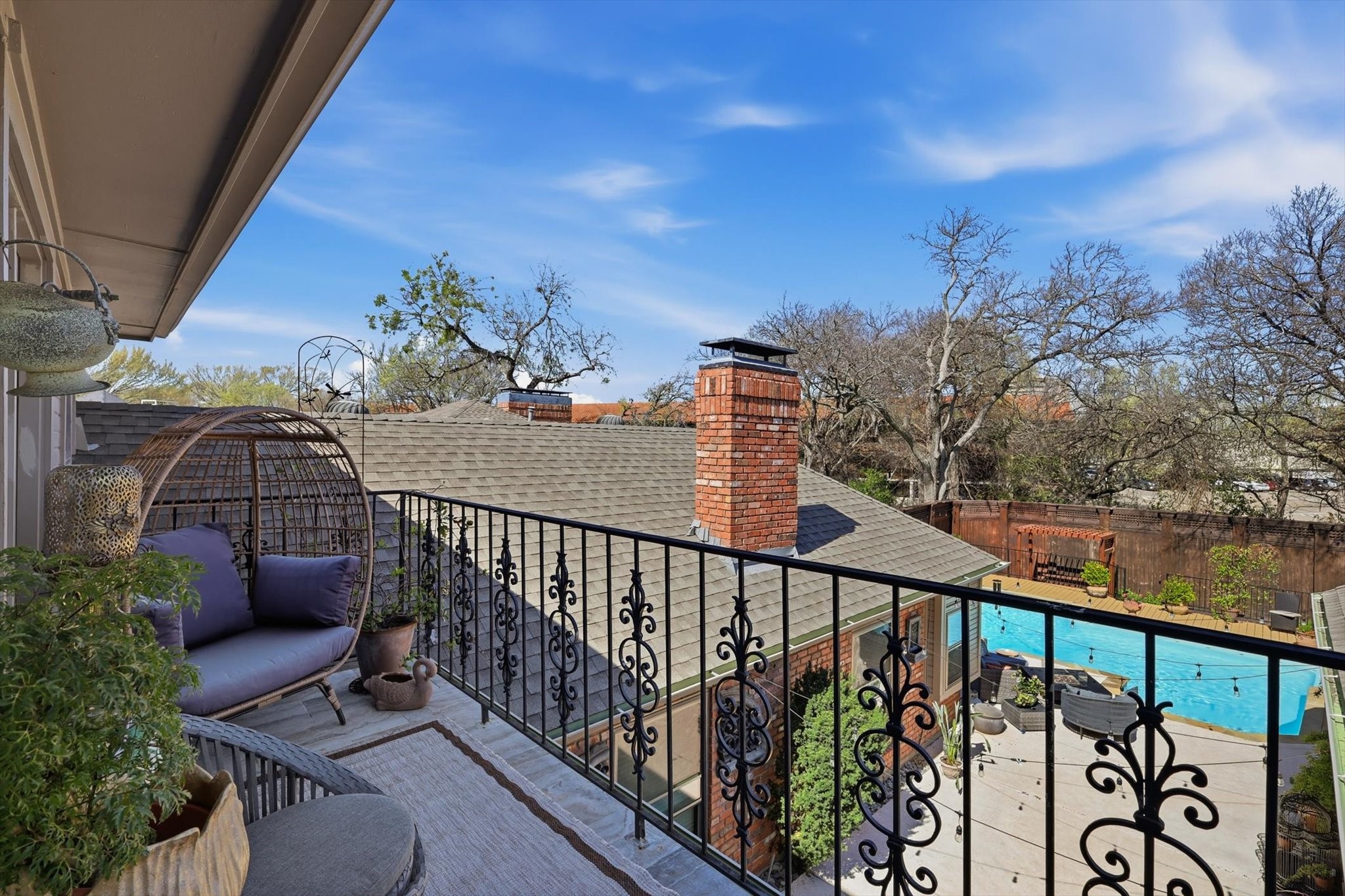 14917 Oaks North Drive