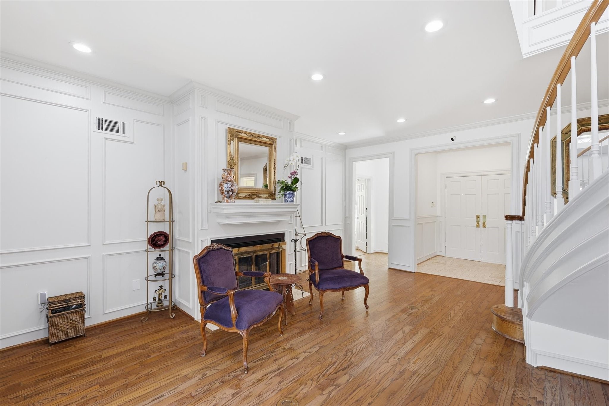 14917 Oaks North Drive