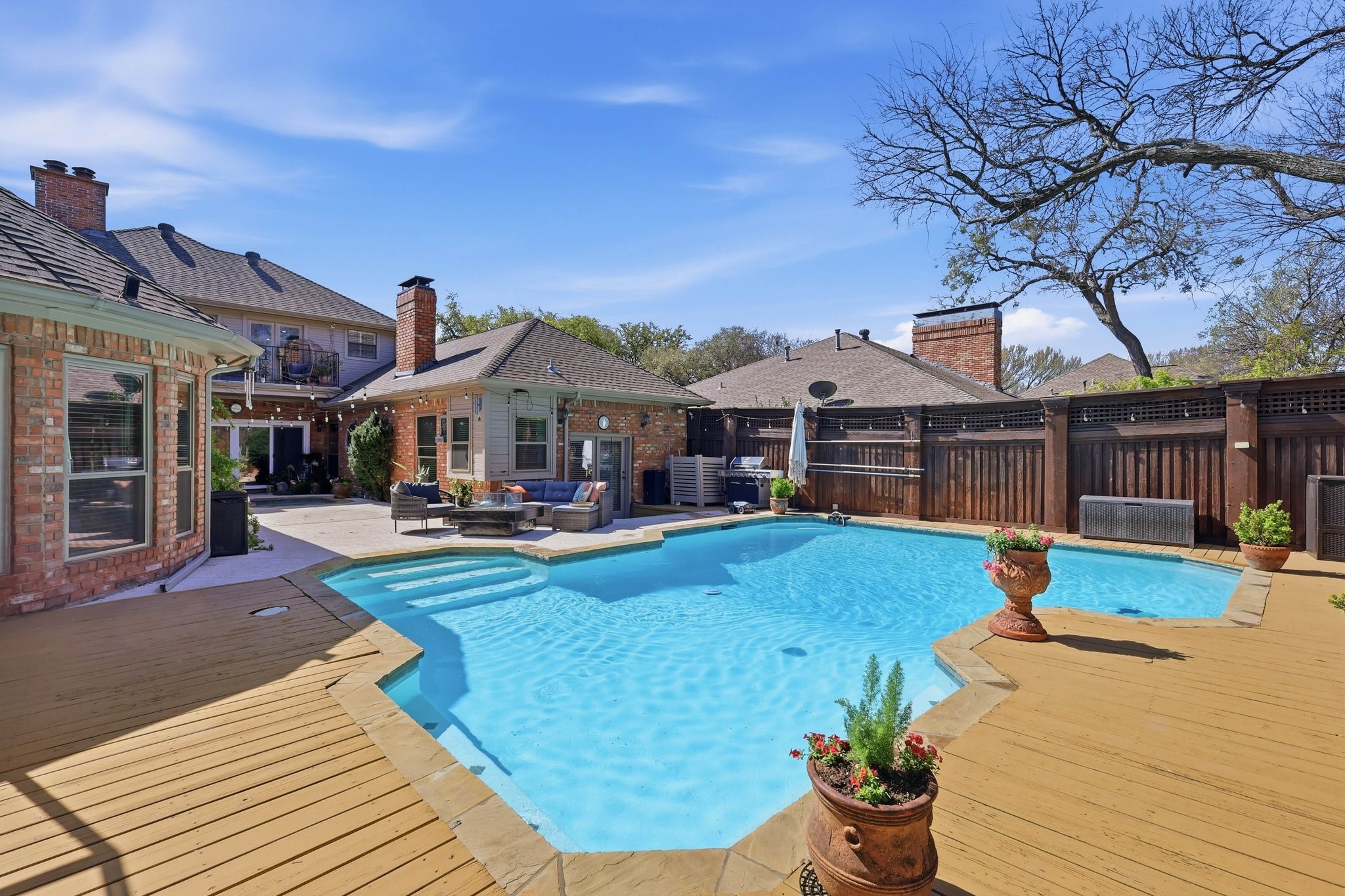 14917 Oaks North Drive