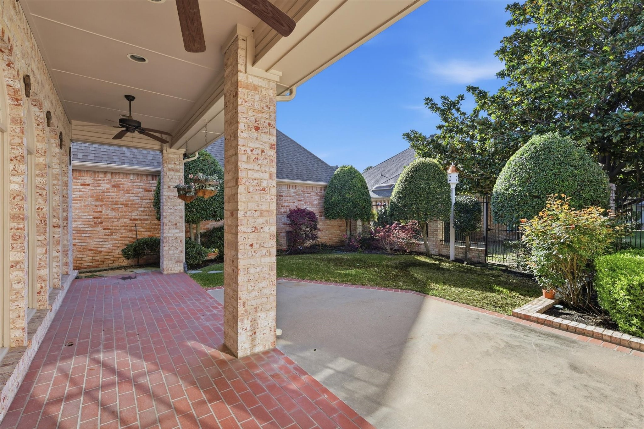 5219 Briar Tree Drive