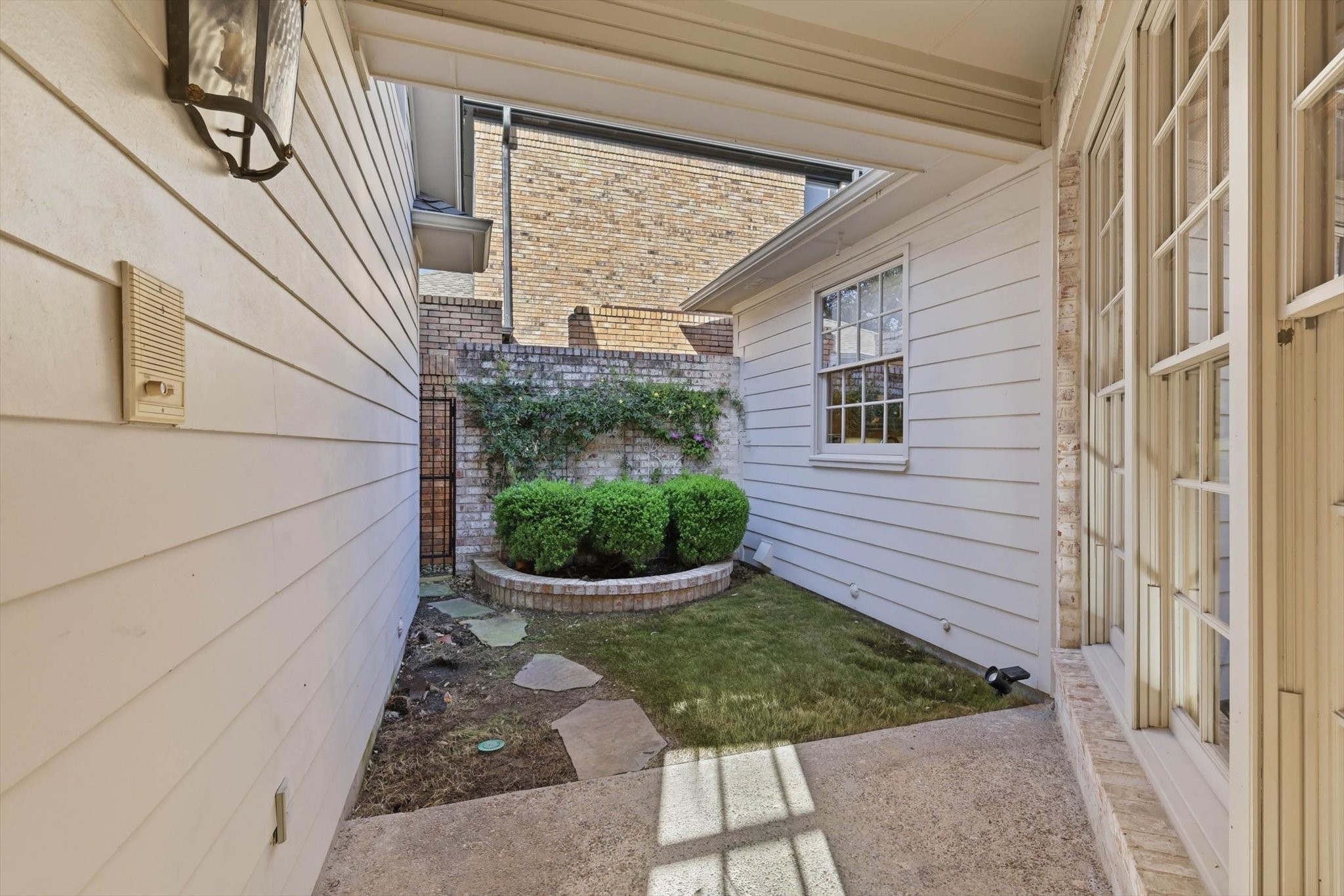 5219 Briar Tree Drive