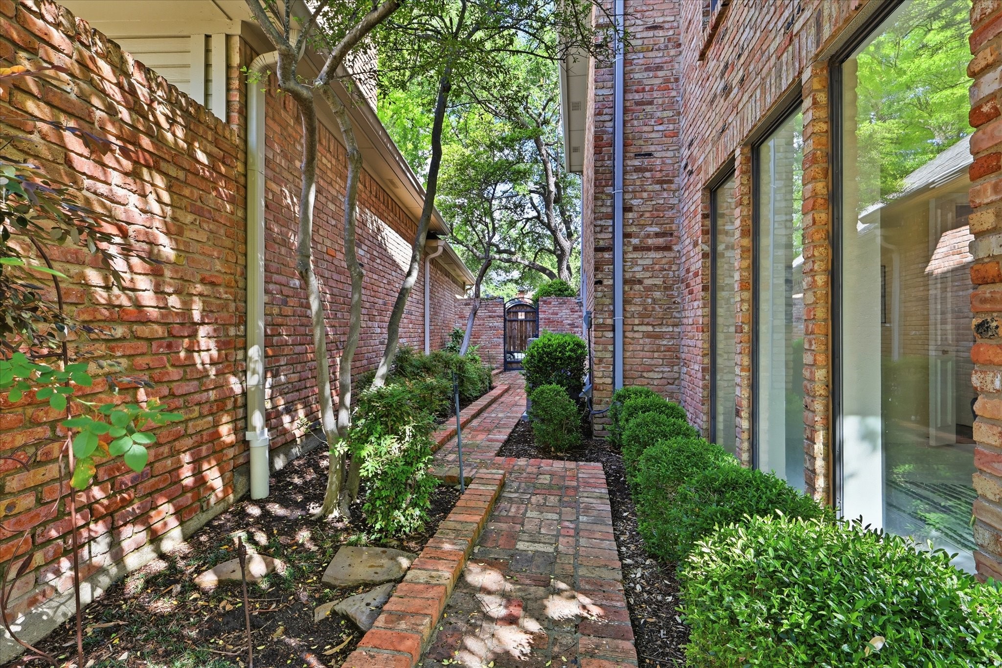 5020 Briar Tree Drive