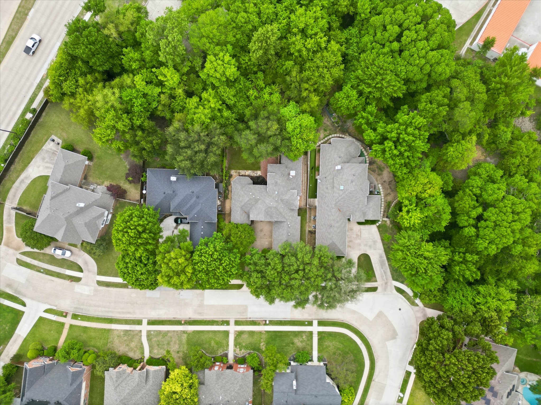 2105 Leeds Drive