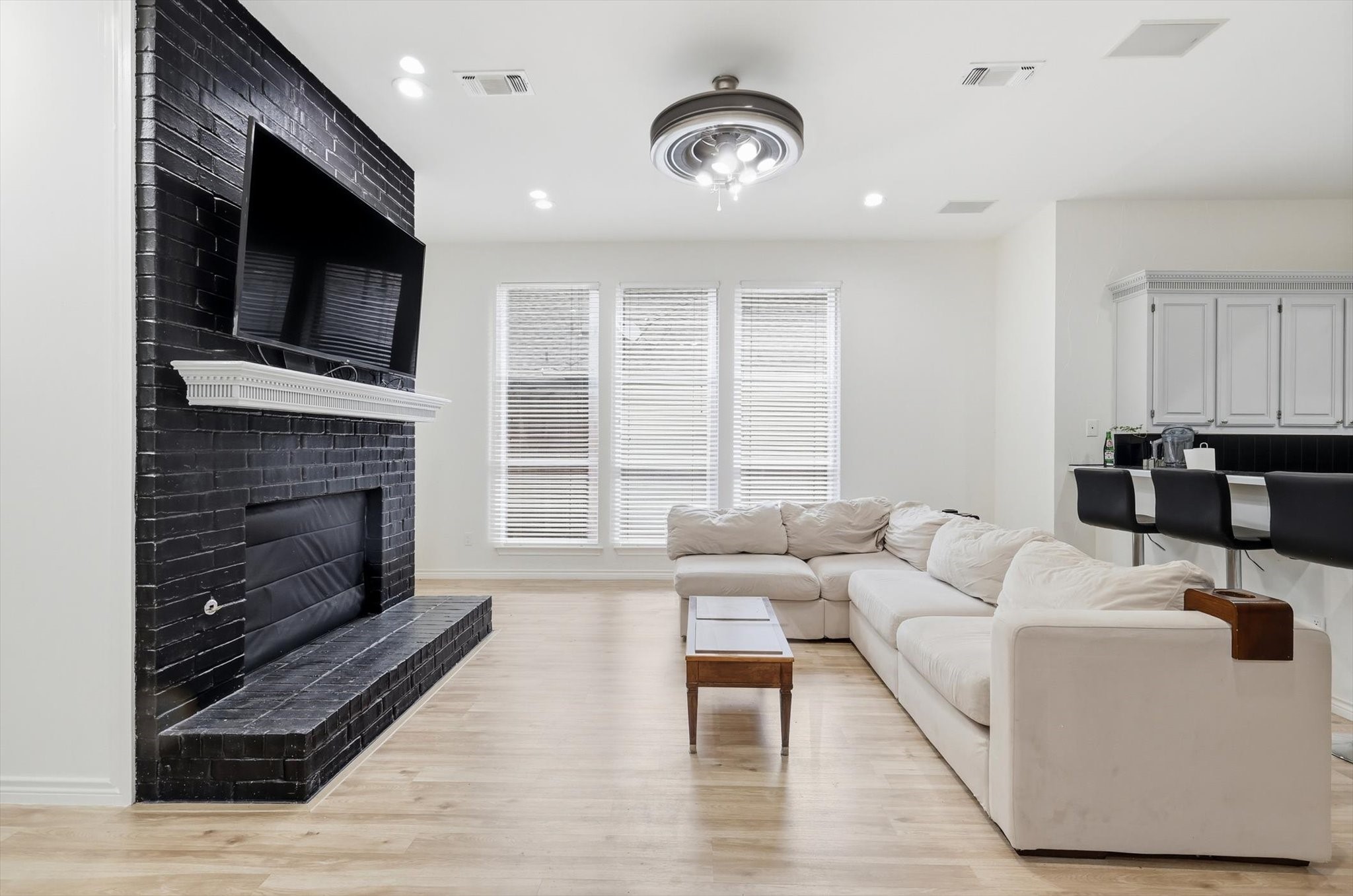 2105 Leeds Drive