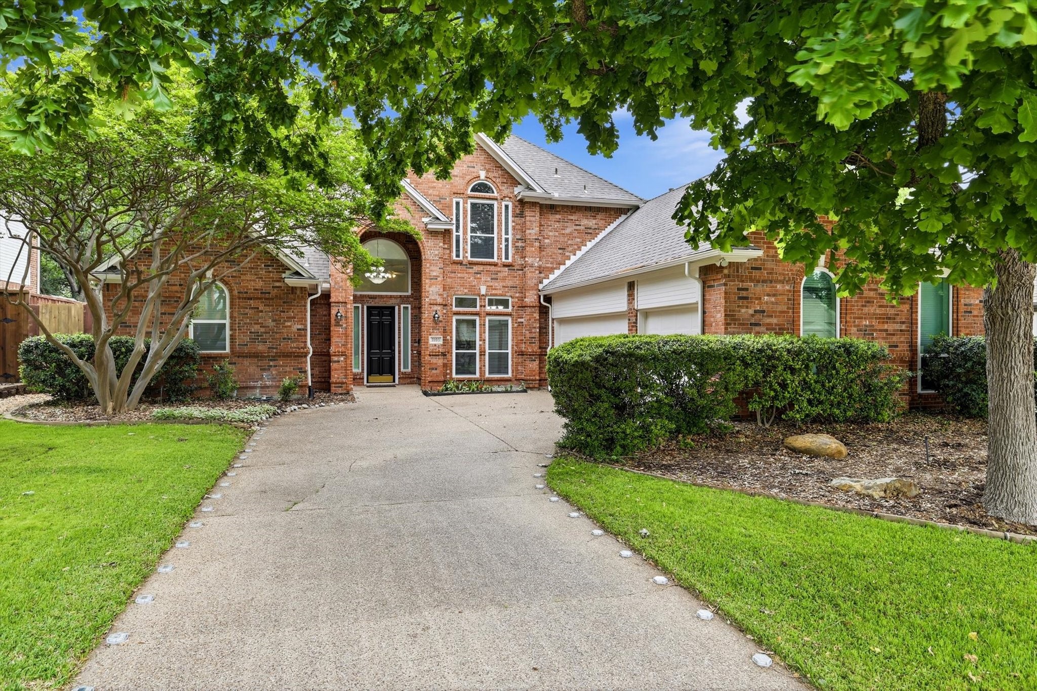 2105 Leeds Drive