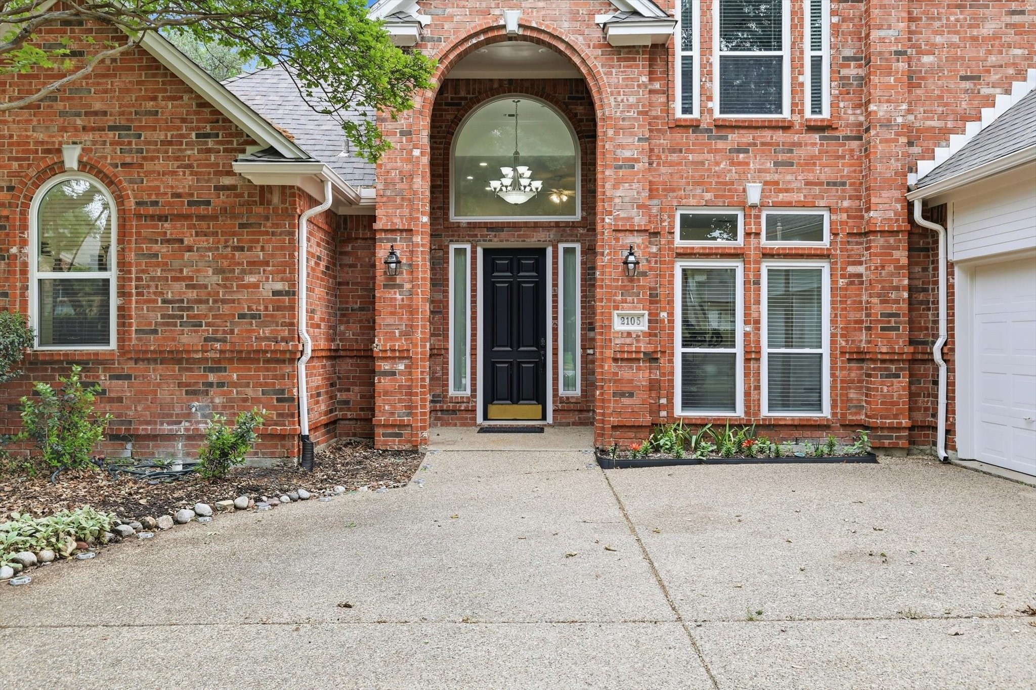 2105 Leeds Drive