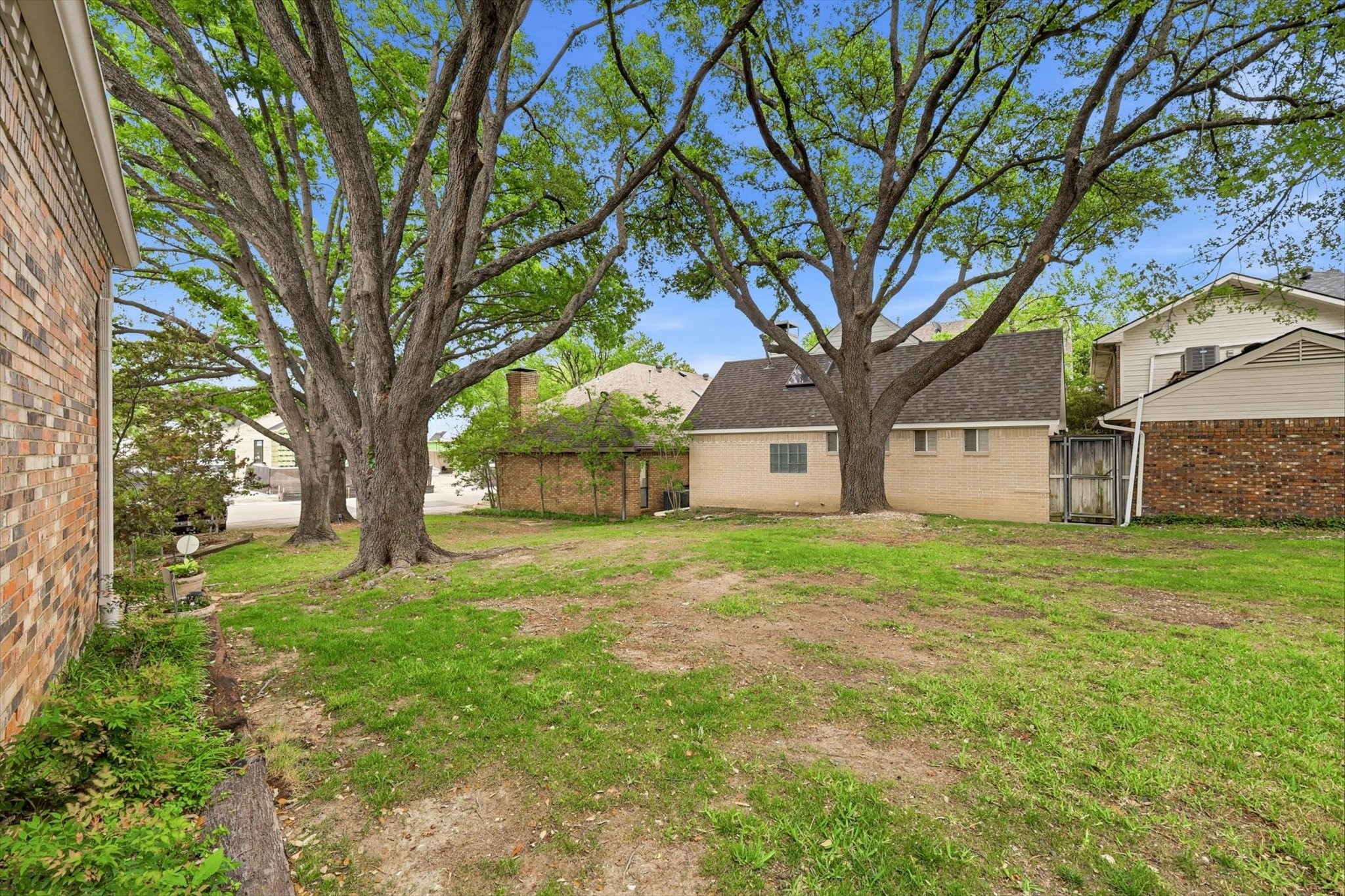 5014 Village Court