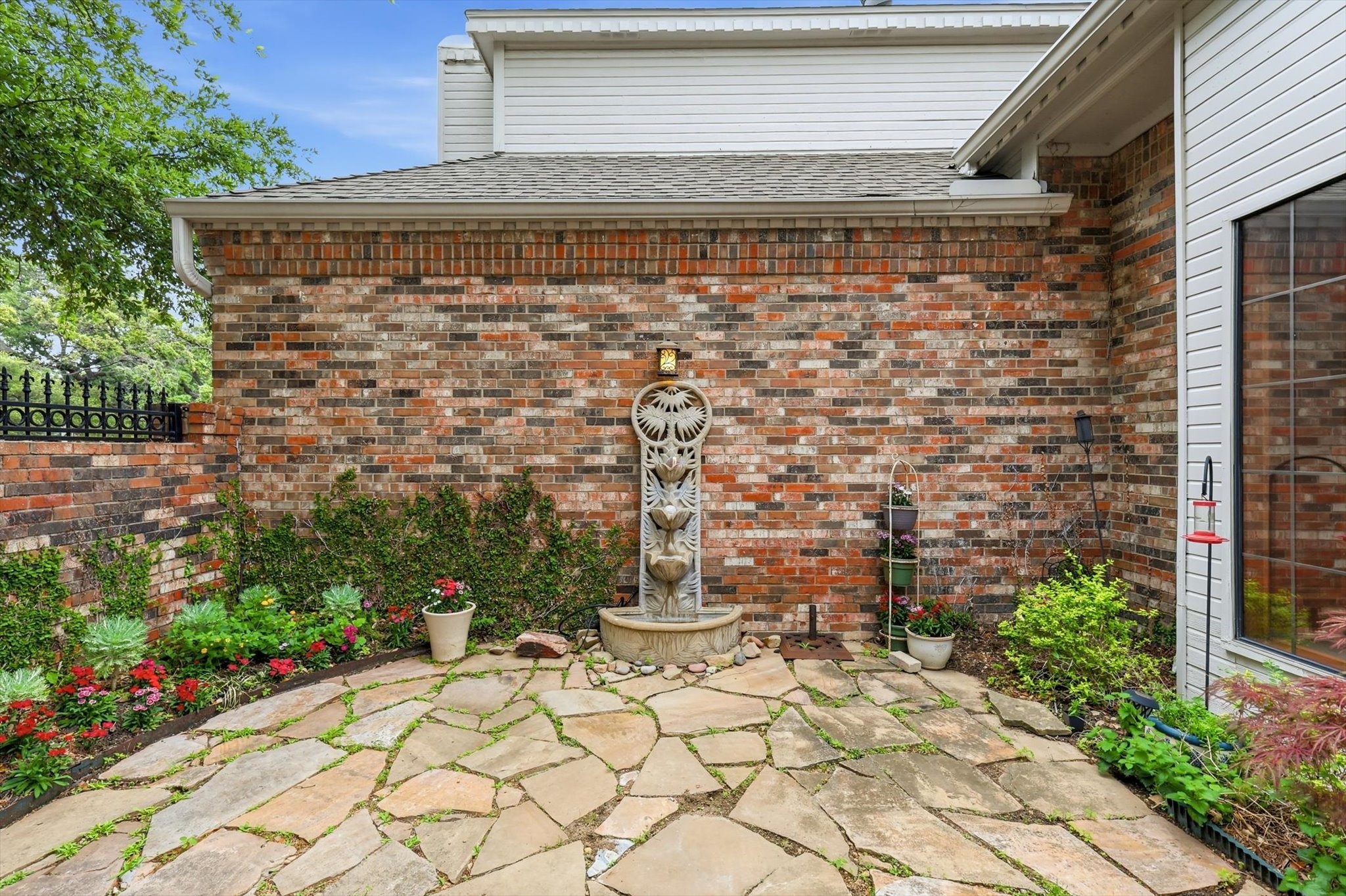 5014 Village Court