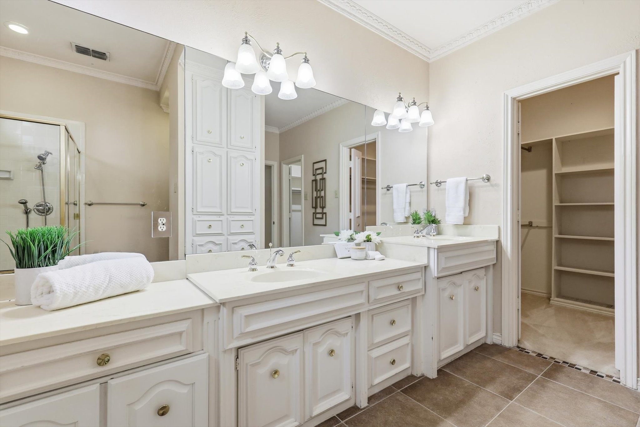 5014 Village Court