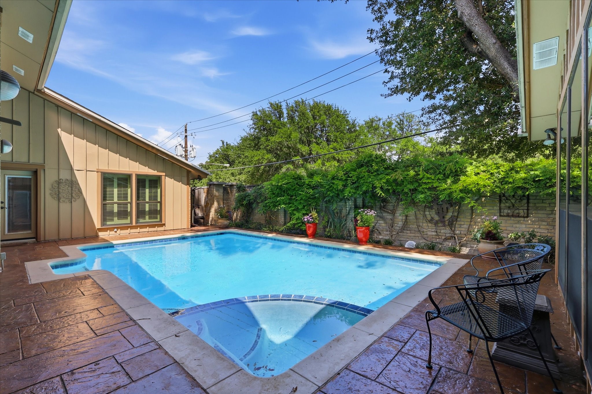 16702 Village Lane