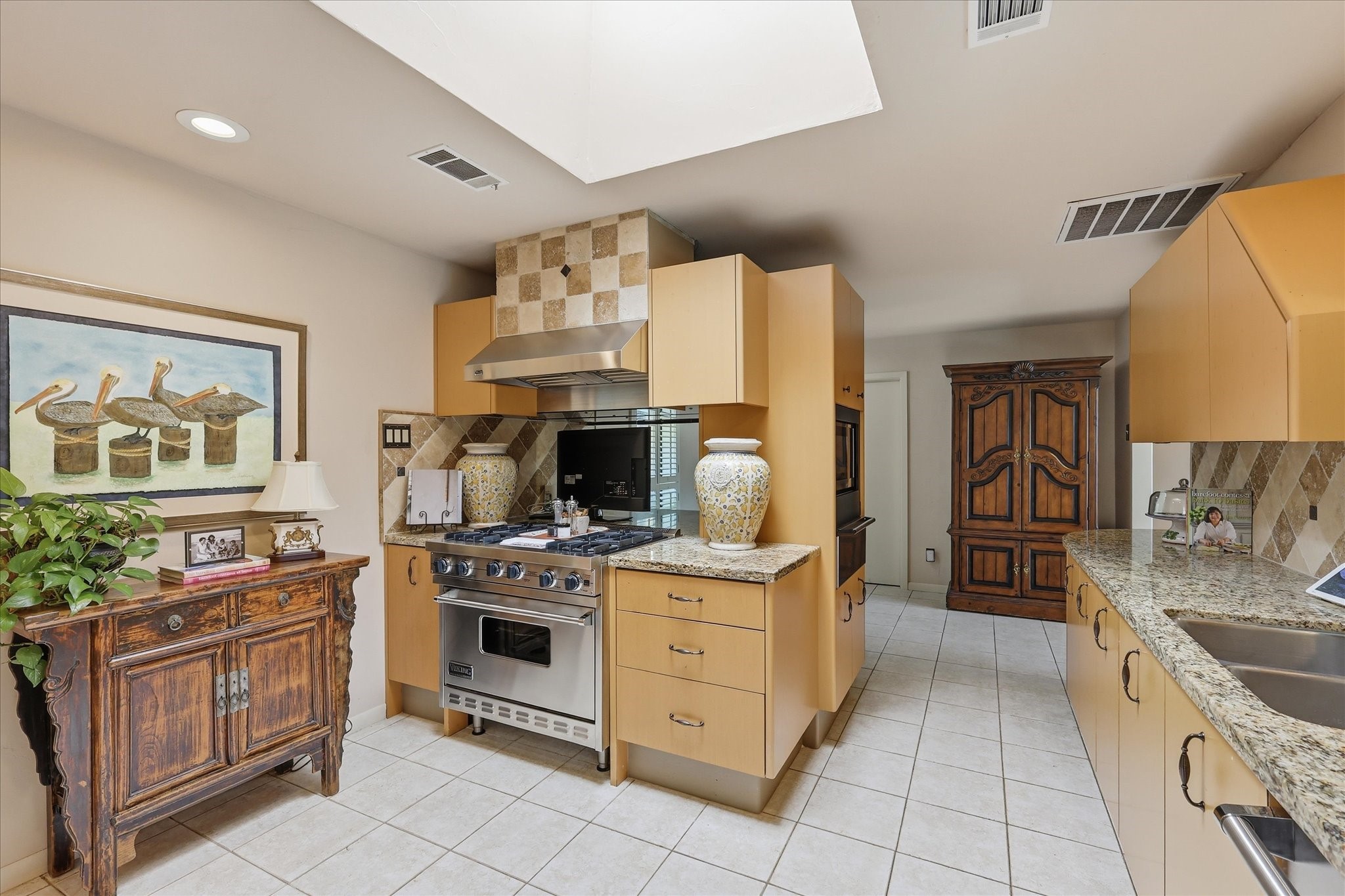 16702 Village Lane