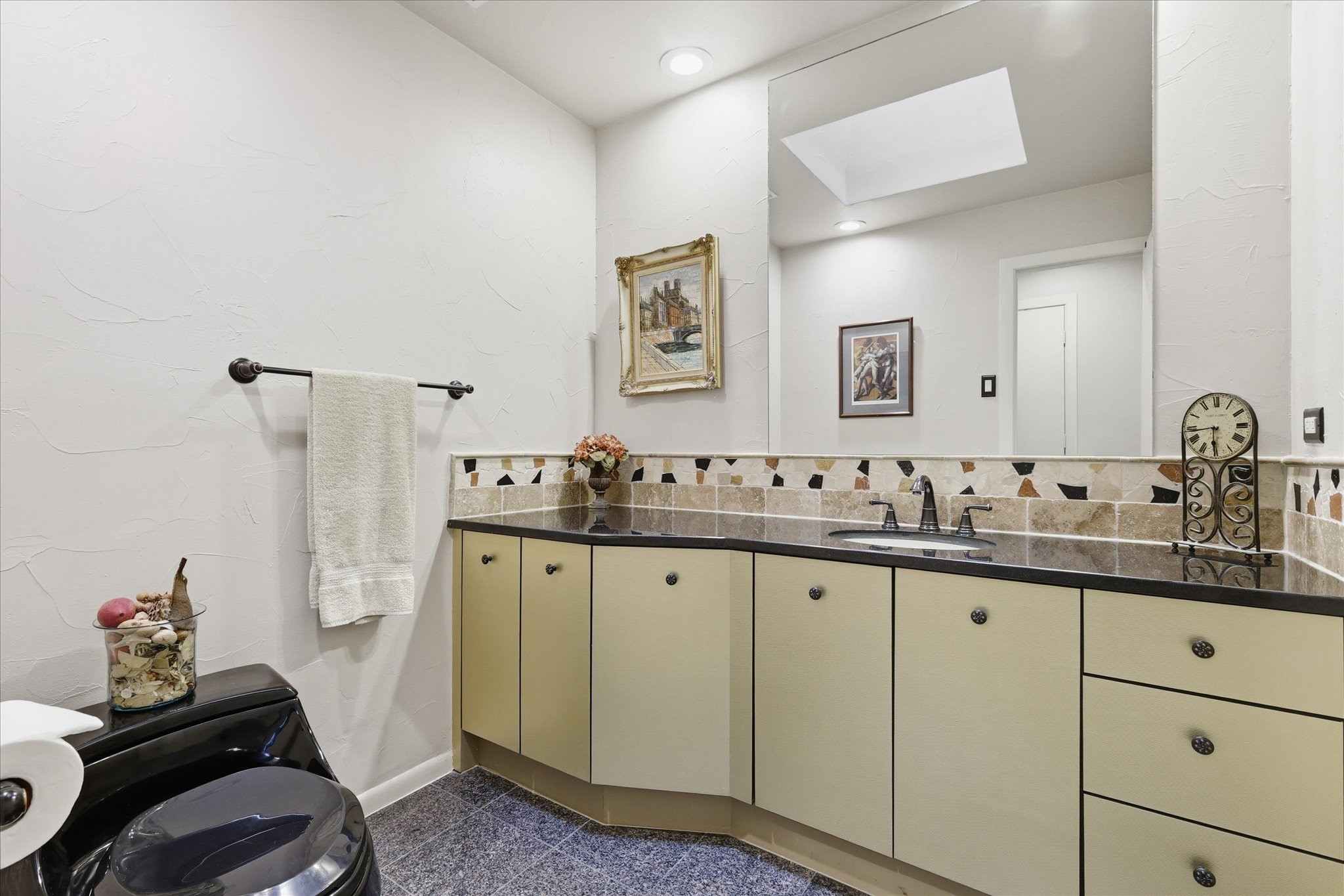 16702 Village Lane