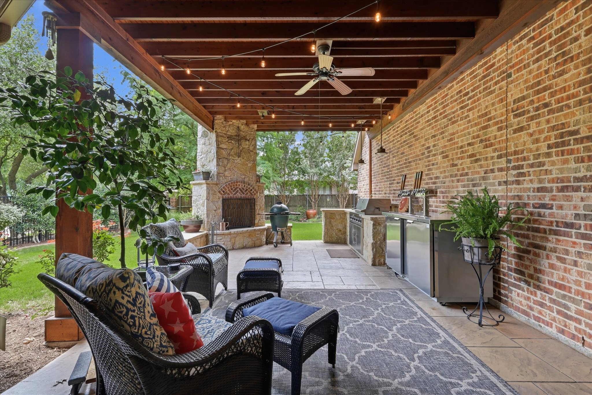 901 Foxworth Court