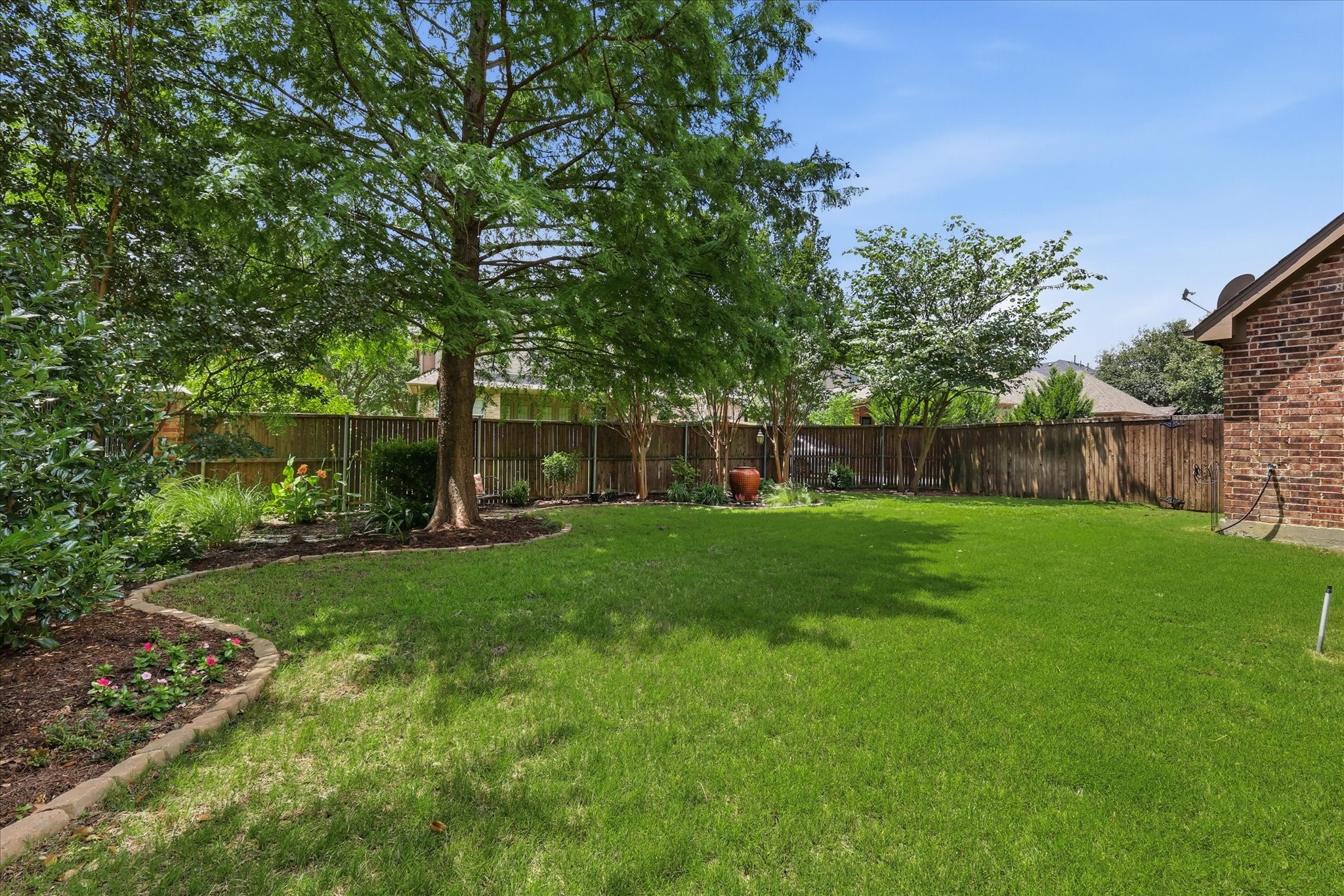 901 Foxworth Court
