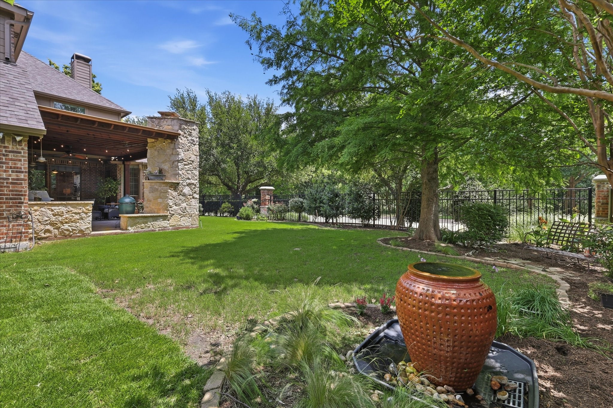 901 Foxworth Court