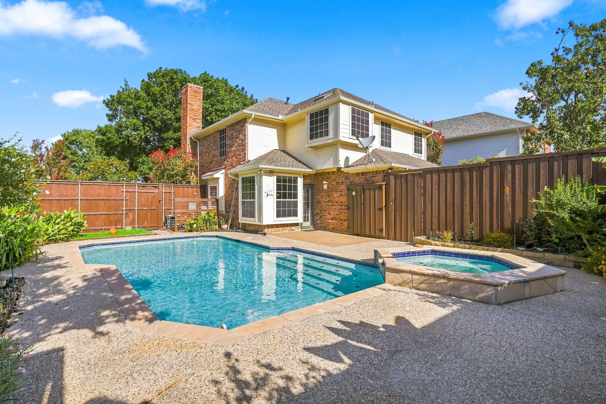 2740 Summertree Drive