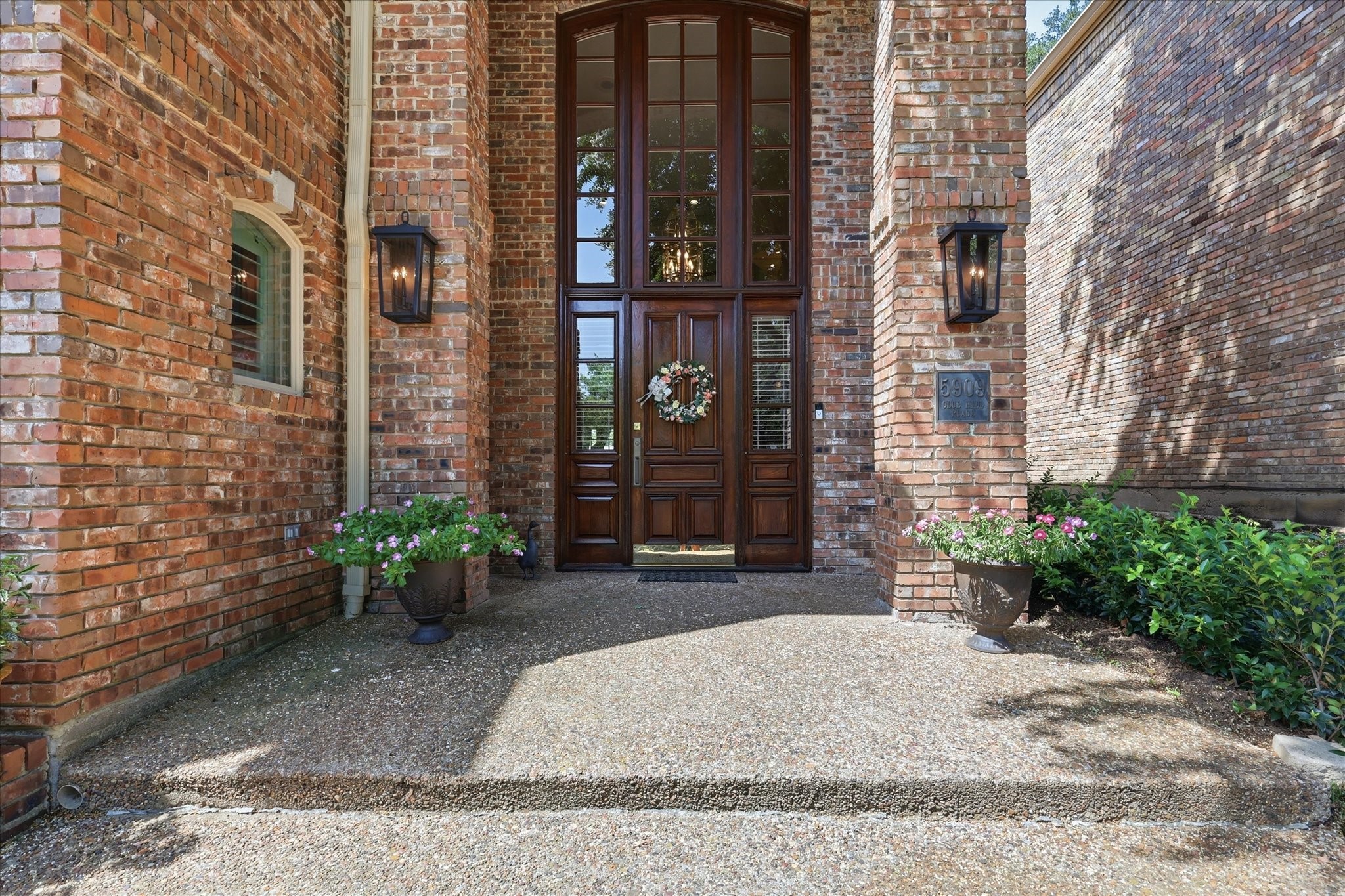 5909 Club Hill Place