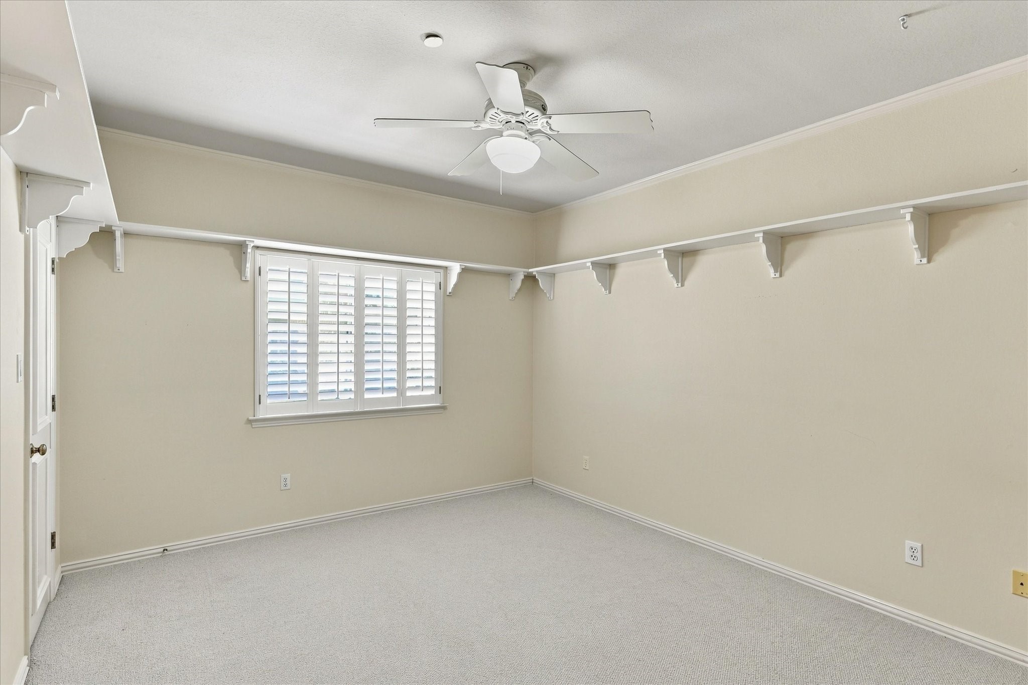 14762 Bedivere Court