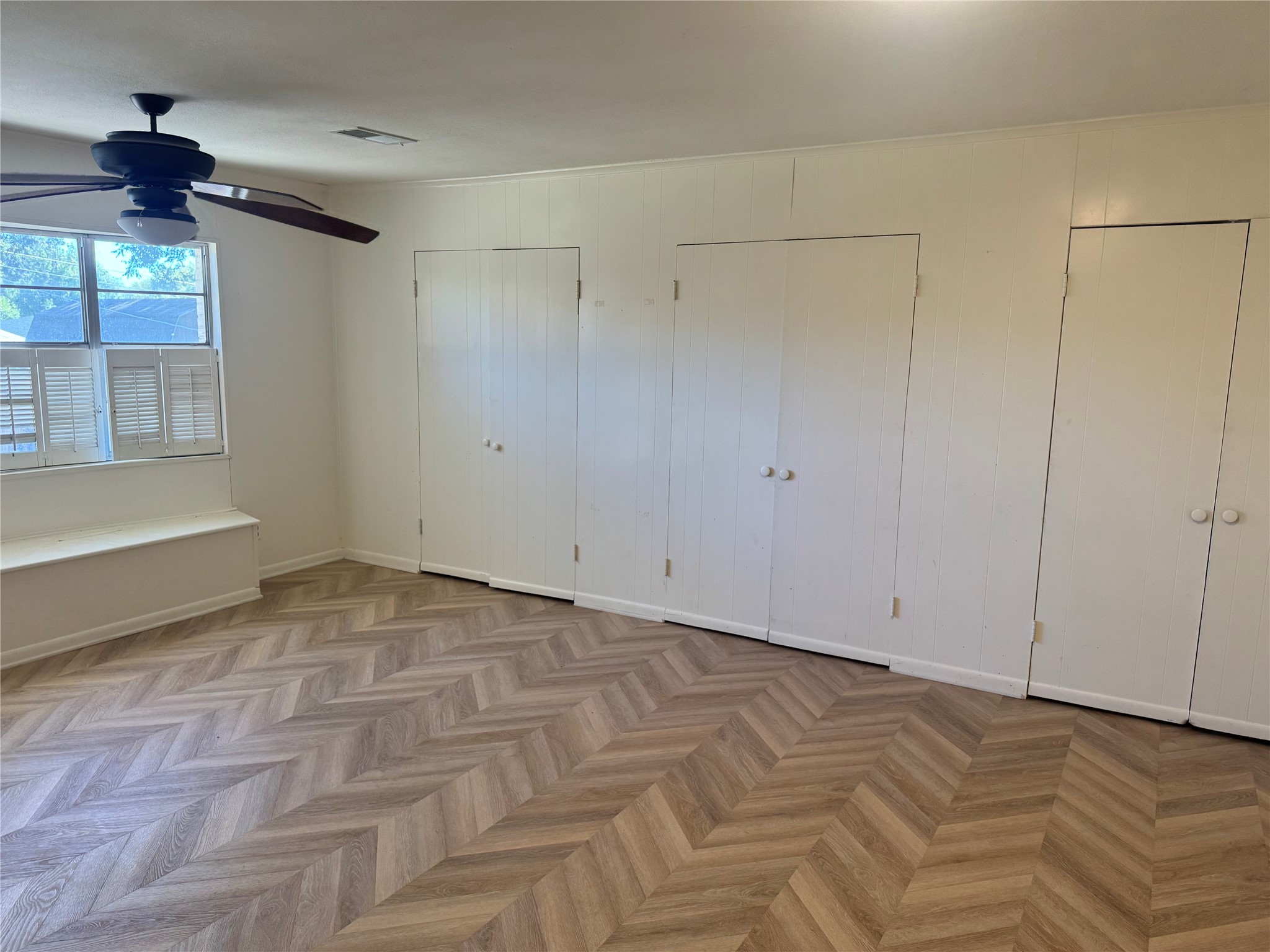 514 W Ridgewood Drive