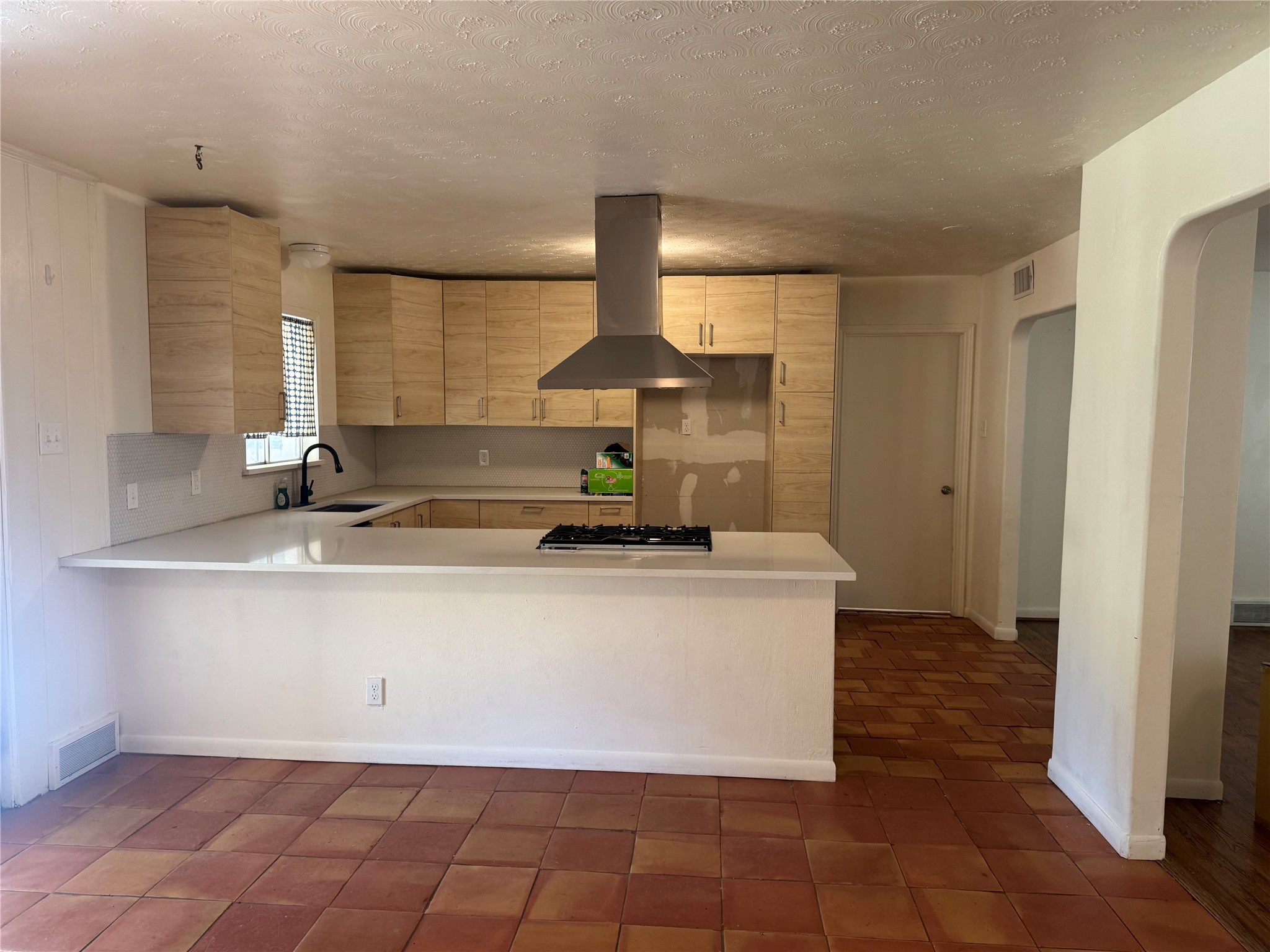 514 W Ridgewood Drive