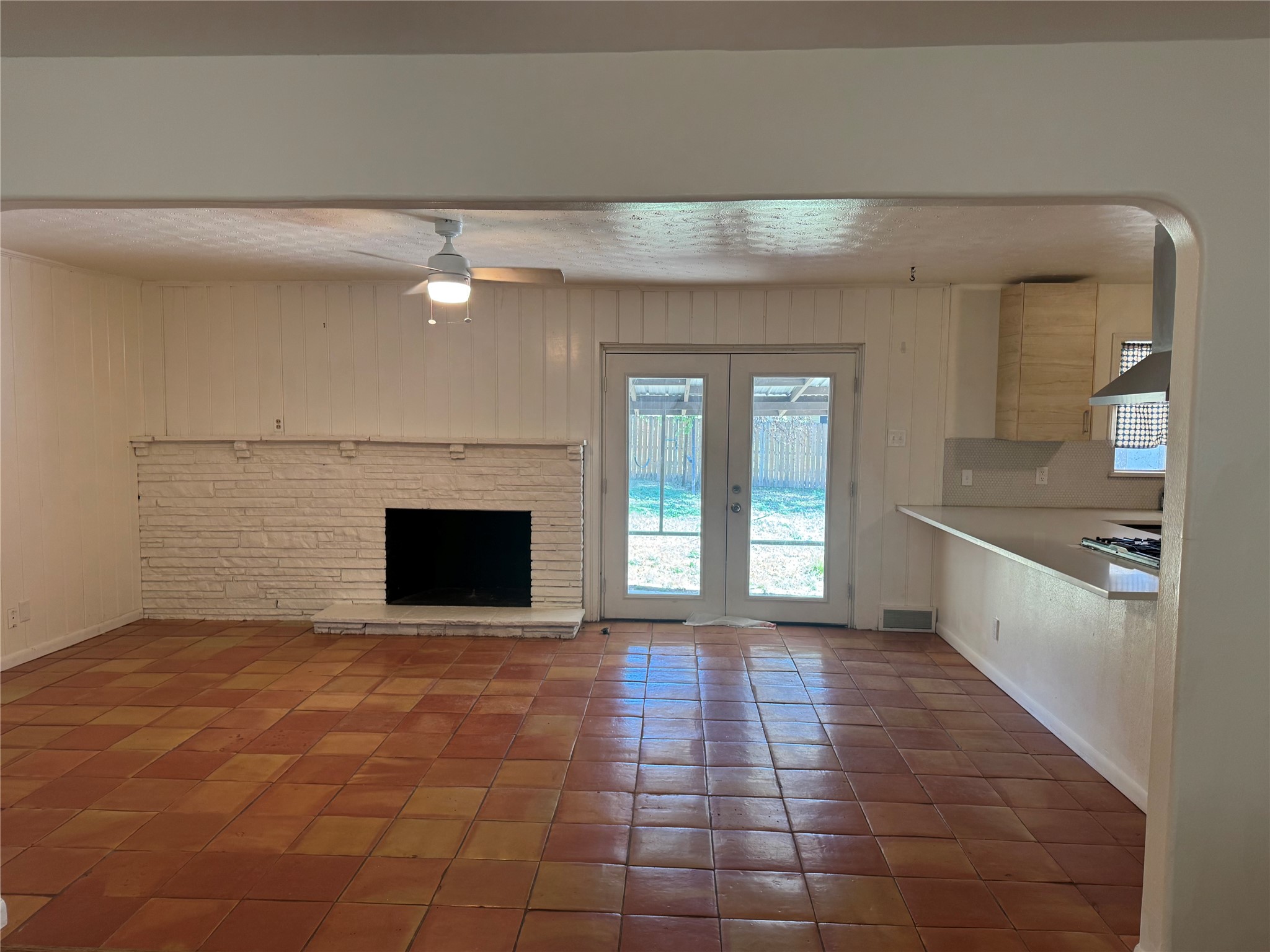 514 W Ridgewood Drive