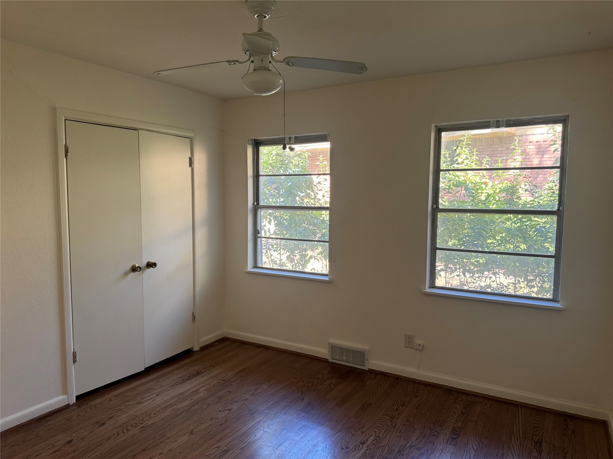 514 W Ridgewood Drive