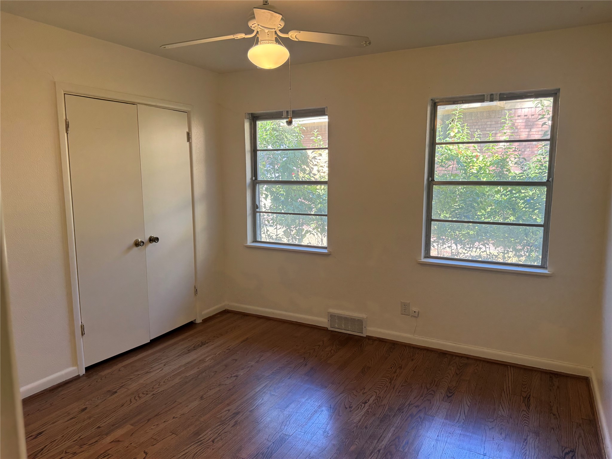 514 W Ridgewood Drive