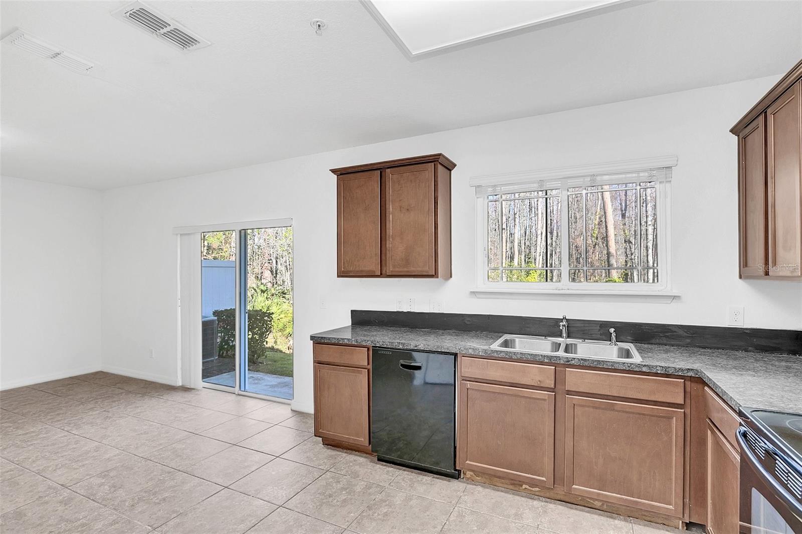 2207 CYPRESS VILLAS DR