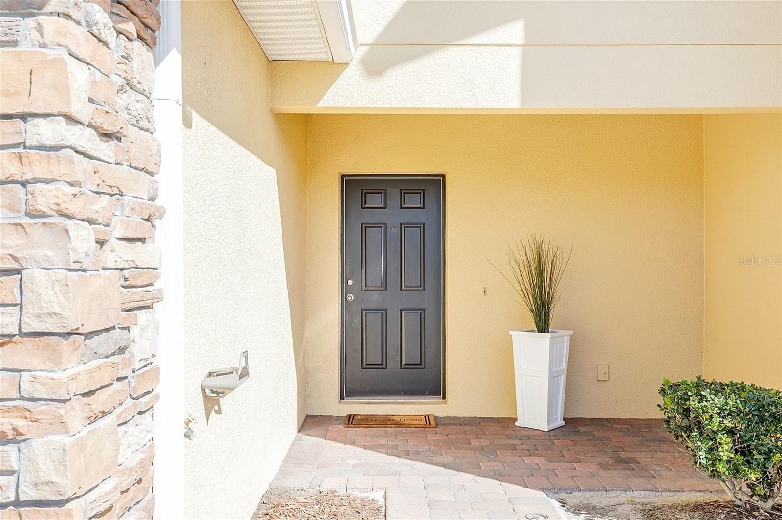 2207 CYPRESS VILLAS DR