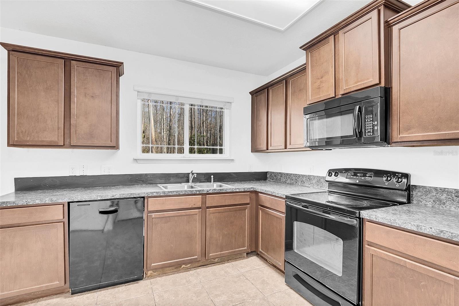 2207 CYPRESS VILLAS DR