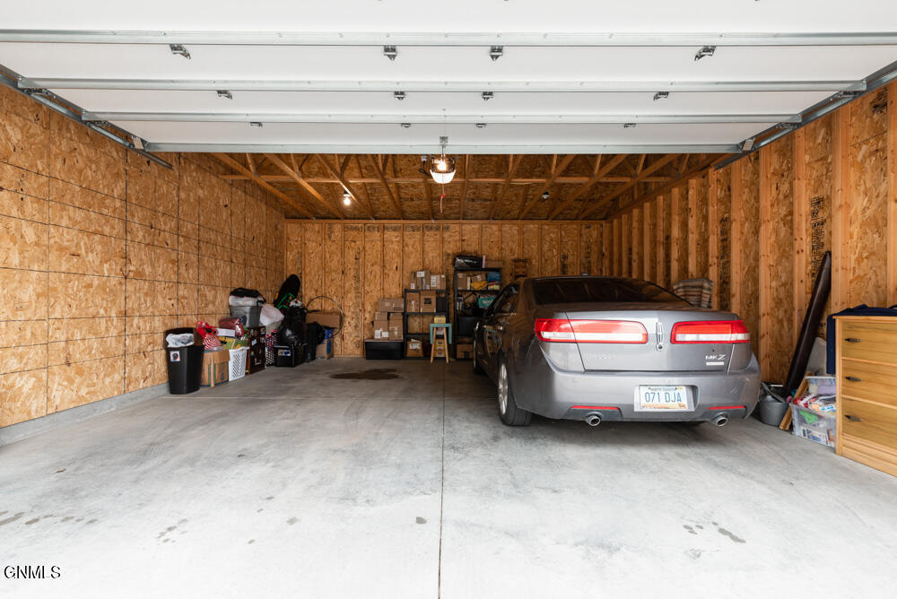 1401 Sharloh Loop, 12