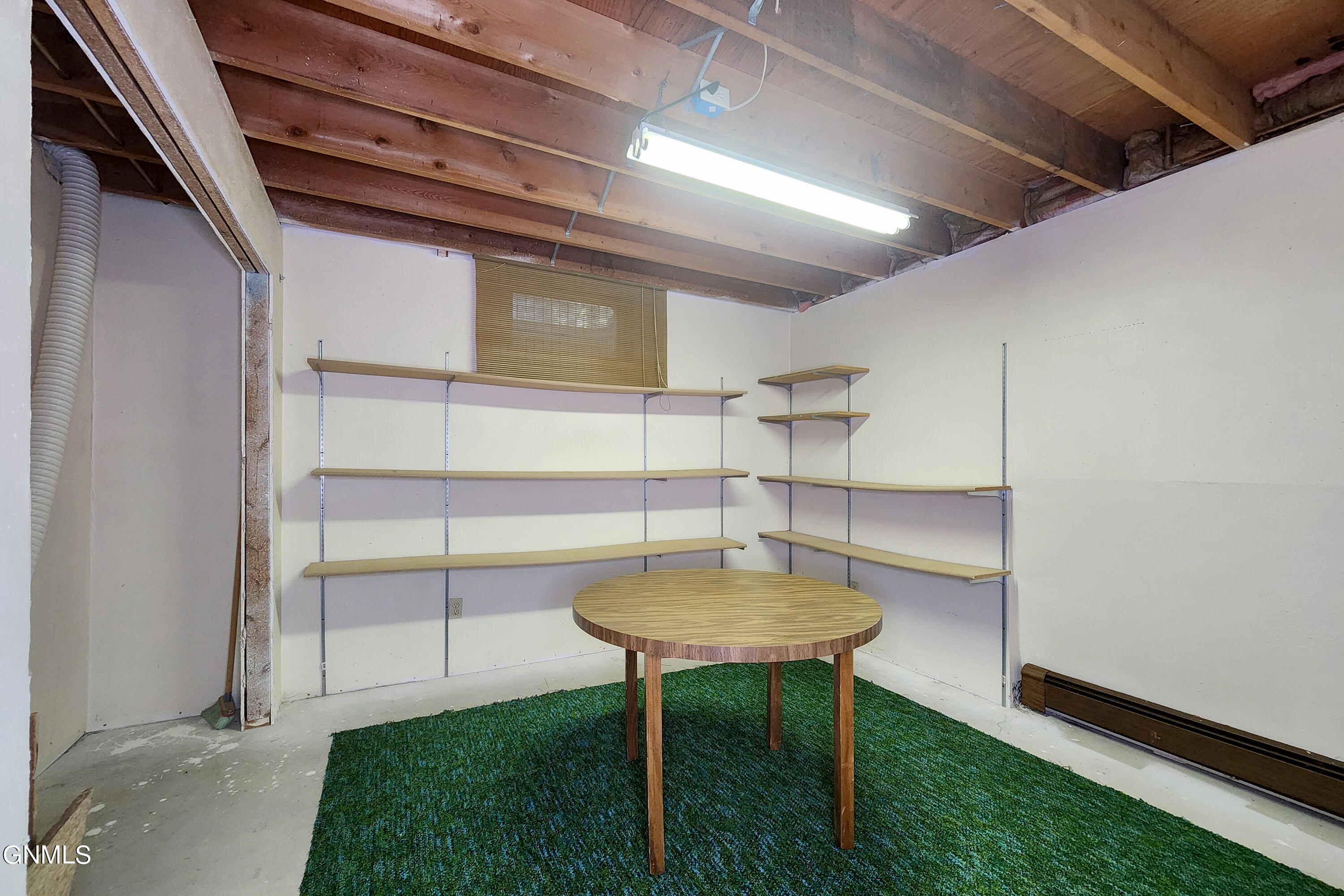 2027 Old Red Trail NW