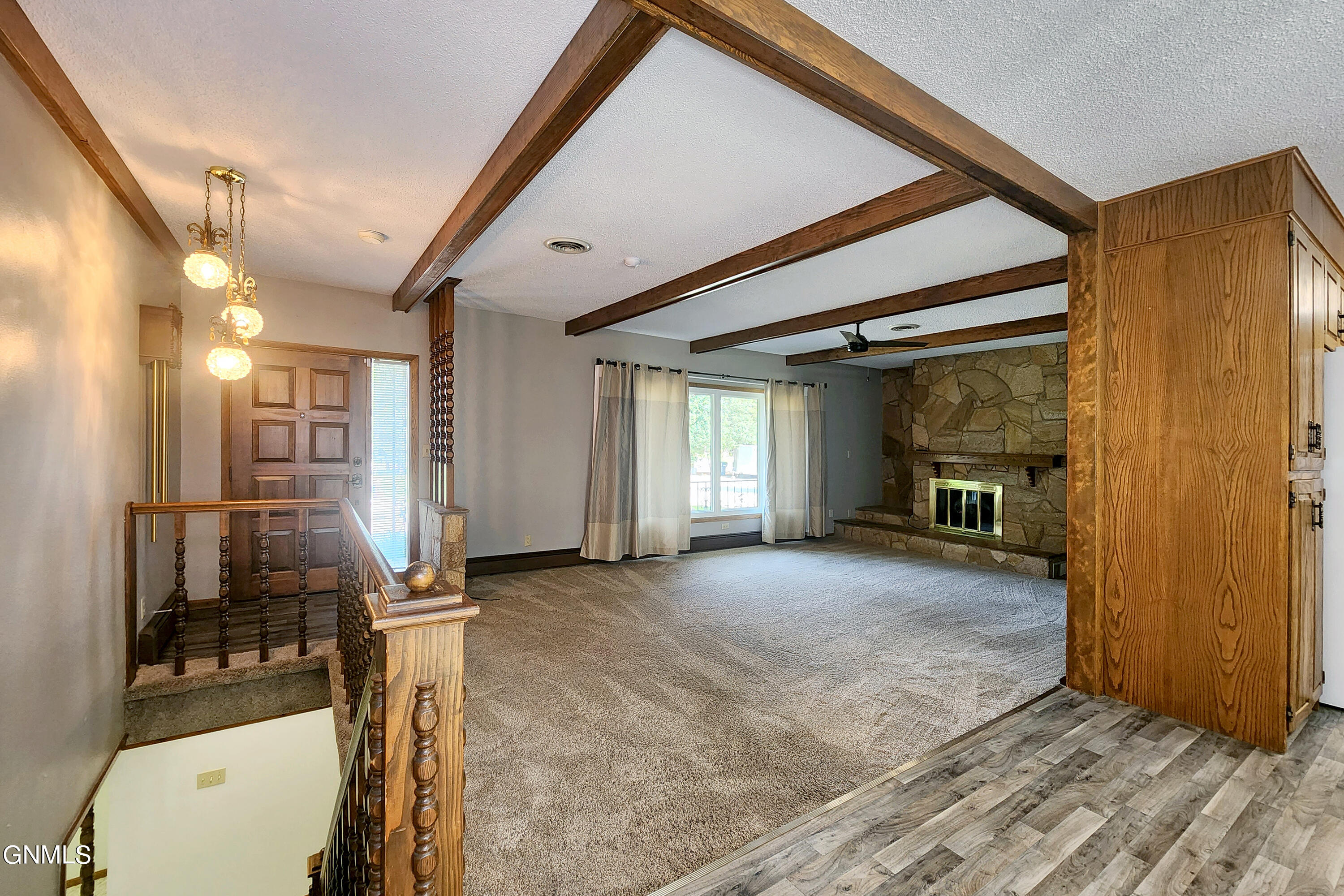 2027 Old Red Trail NW