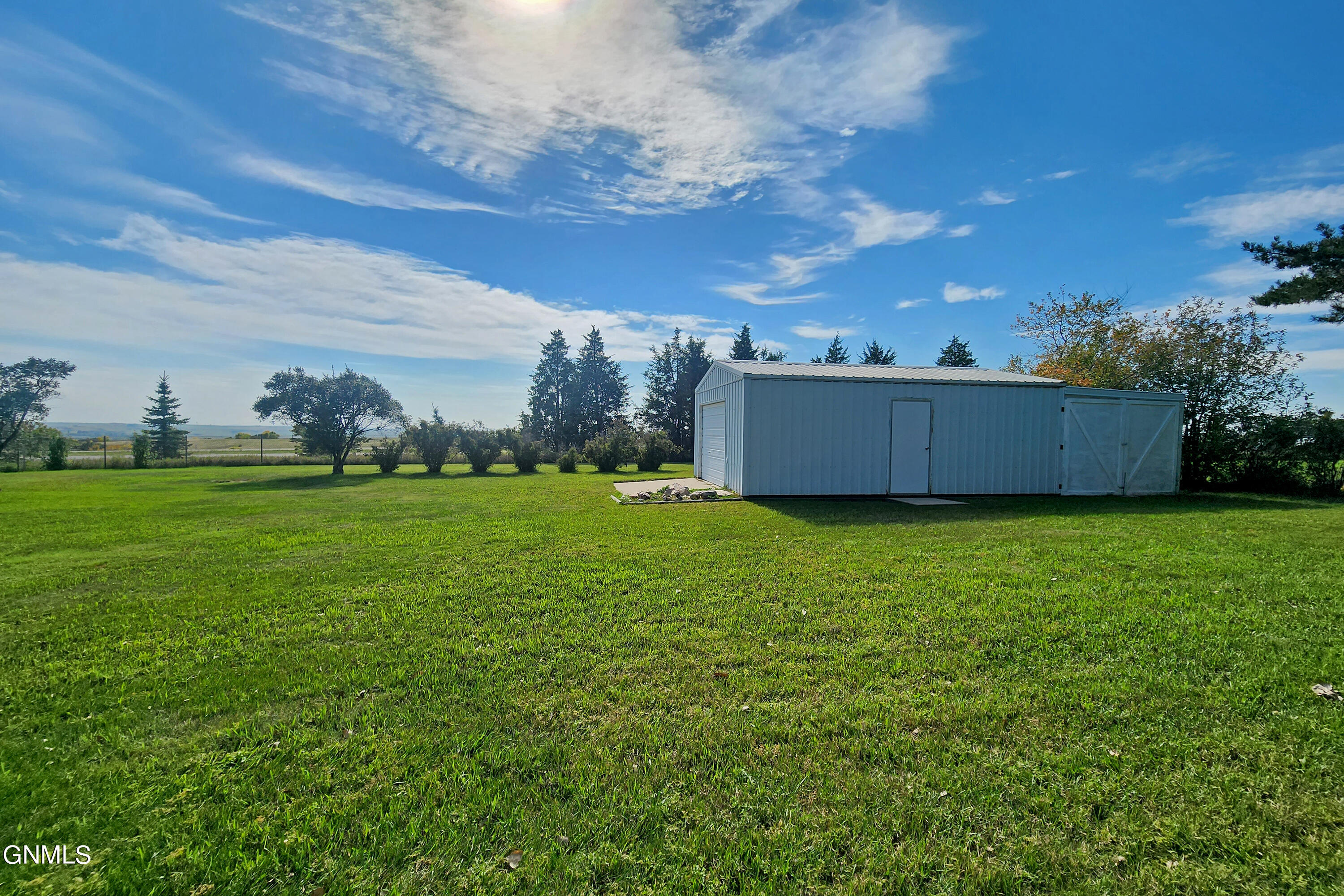 2027 Old Red Trail NW