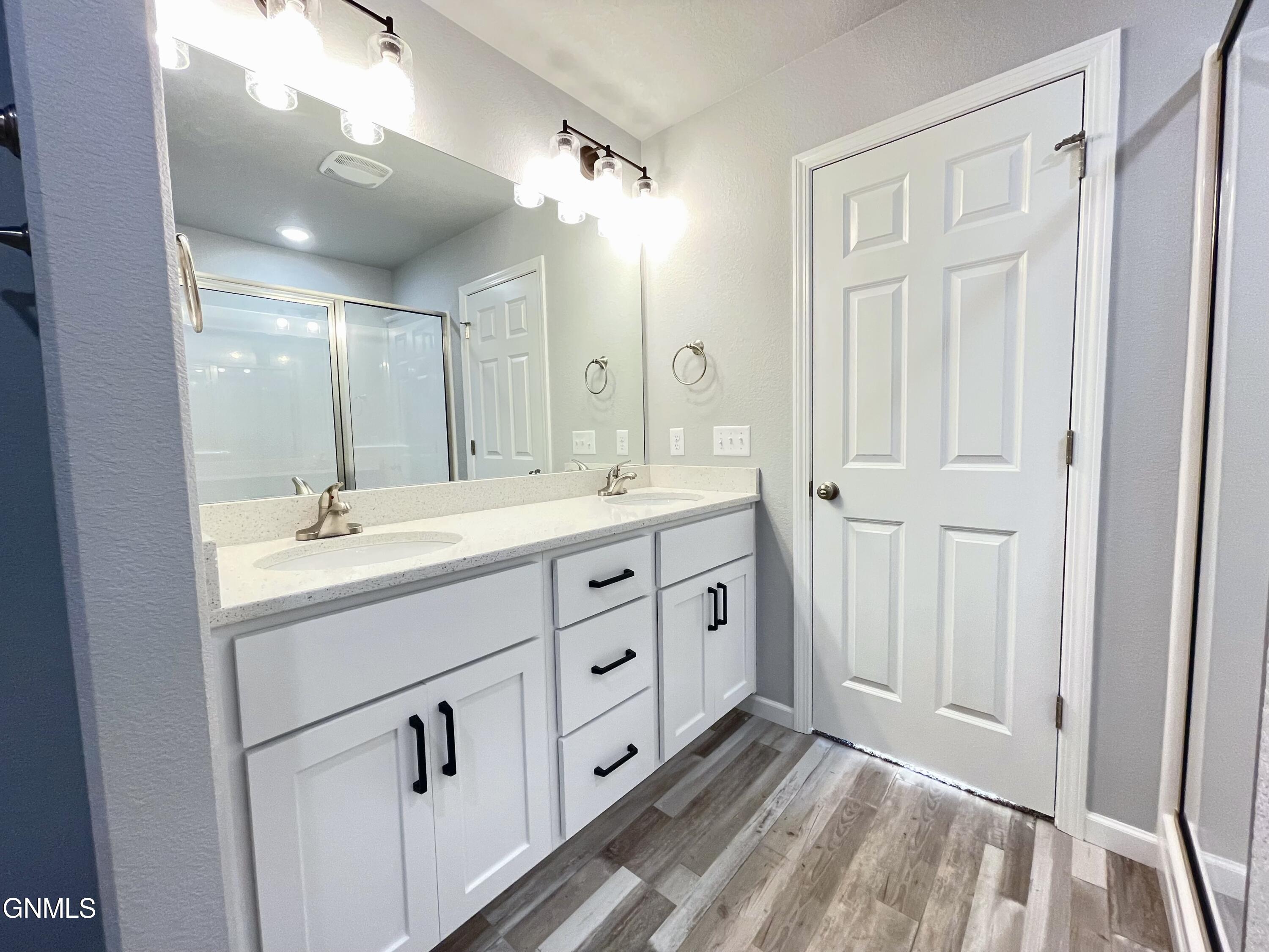 701 Cobblestone Loop SW